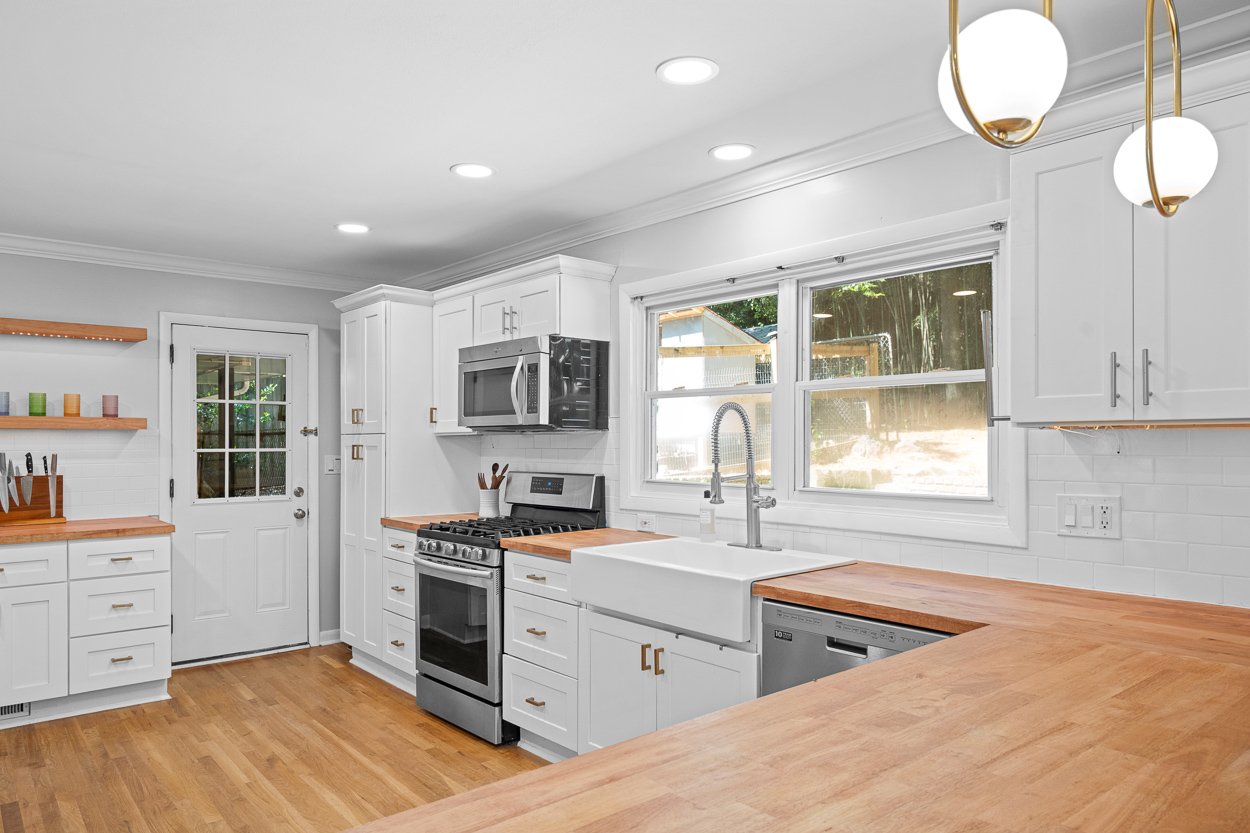 3223 Embry Cir - 19.jpg