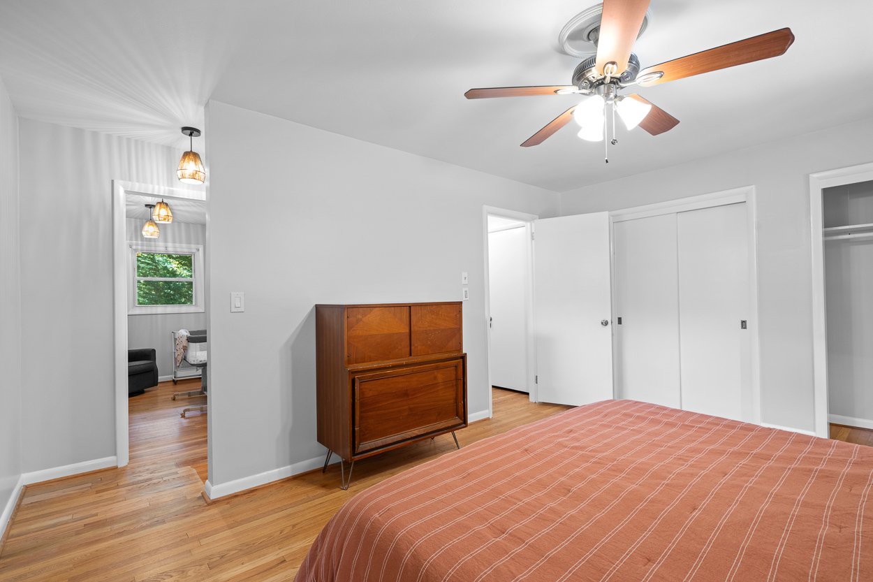 3223 Embry Cir - 22.jpg
