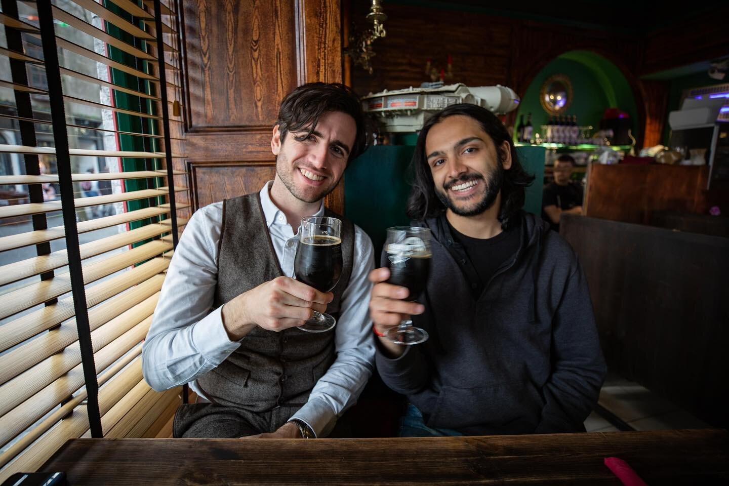 Happy St. Pat&rsquo;s to all Irish and honorary Irish! 🍻☘️🇮🇪 A couple snaps from our last trip to the fair isle (on St. Pat&rsquo;s!), and proof that all our lunches weren&rsquo;t liquid.
.
.
.
.
#happystpatricksday #irishtour #publife #folkmusic 