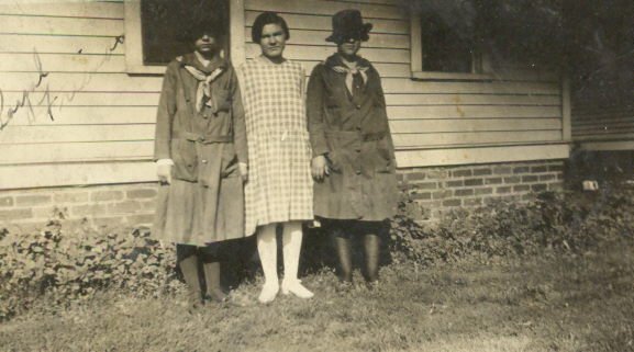Laverta Corum Misc-Aug 1926- Loyal Friends- Julia Adkins, Lucille Maron and Laverta Bigley.jpg