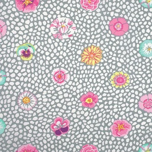 花 Funaki Guinea Flower - Grey - Kaffe Fassett Collective I Fenwick Fabrics