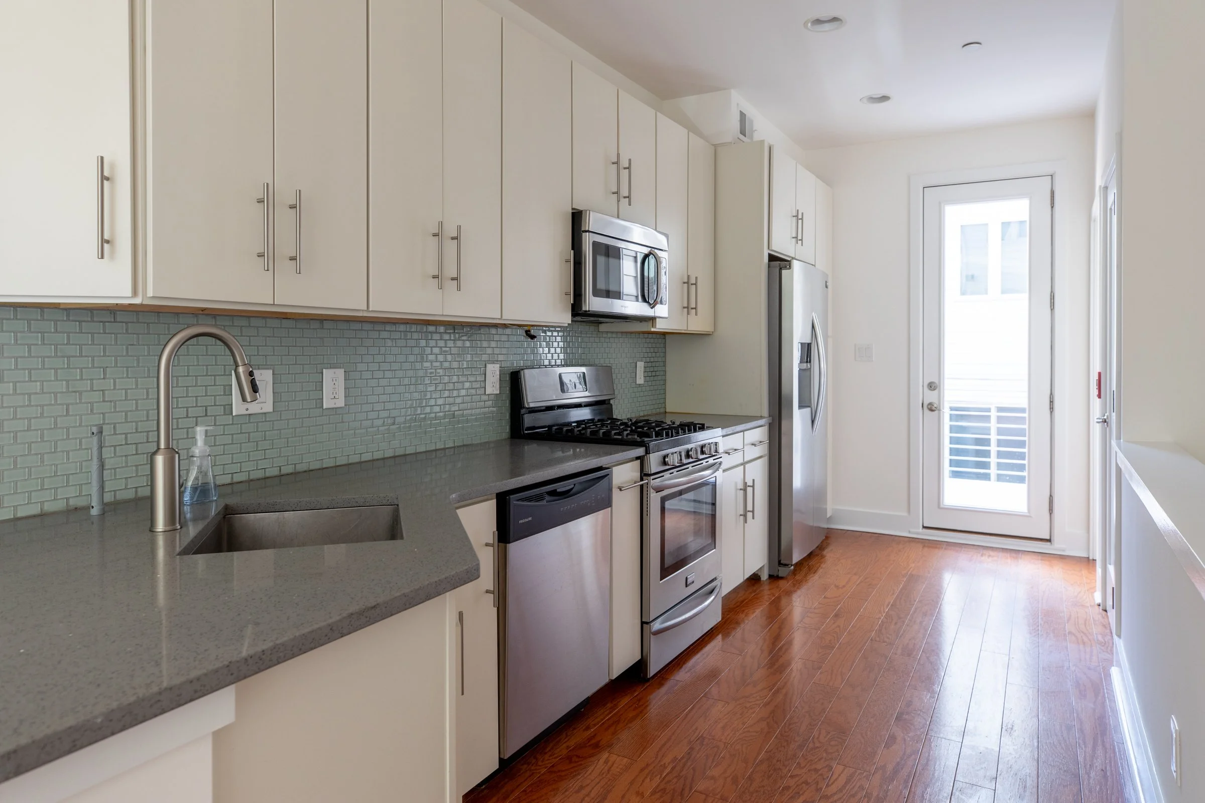 1767frankford1-7.jpg