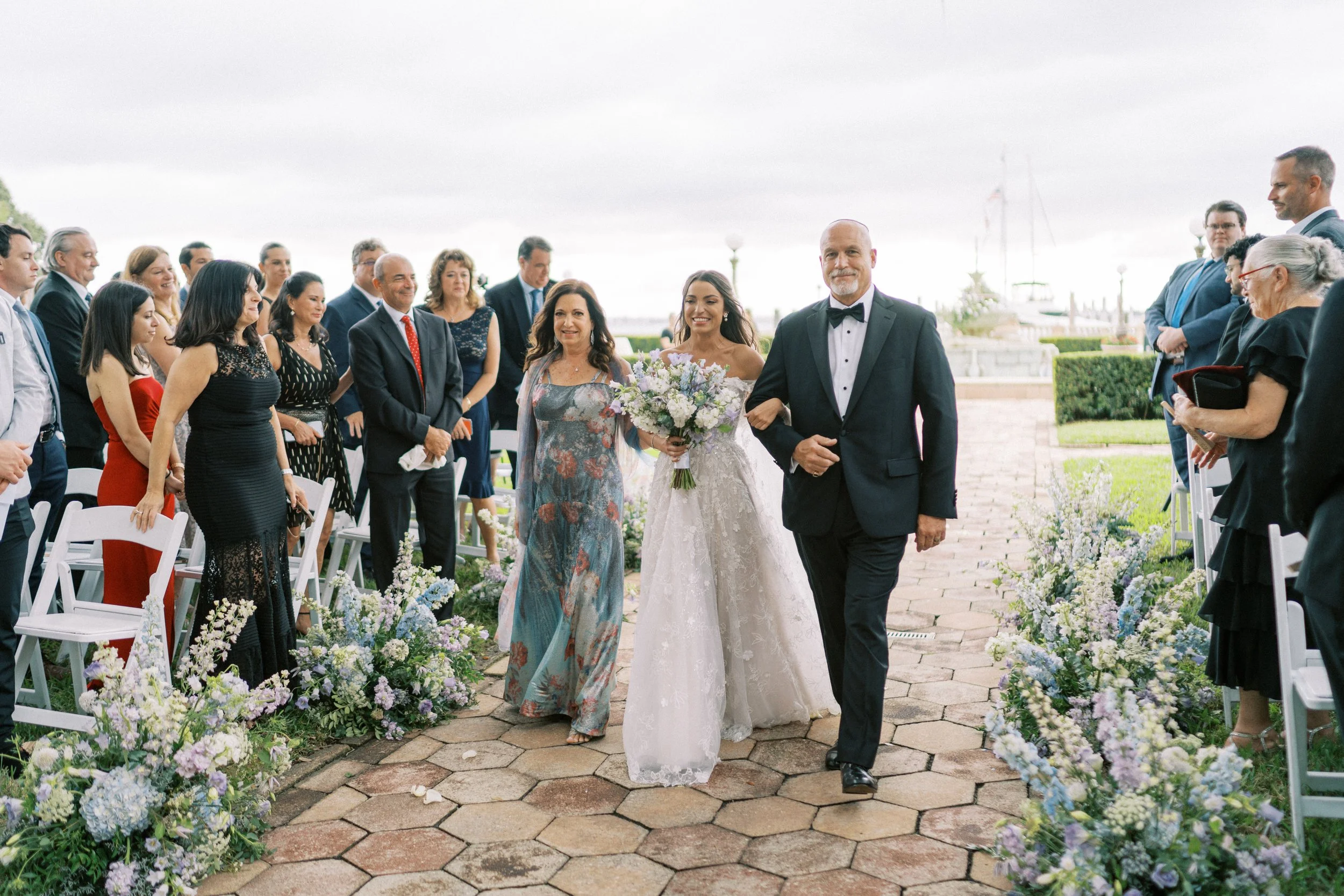 A Riverside Romance: Rachel and Nick's Enchanted Wedding Day