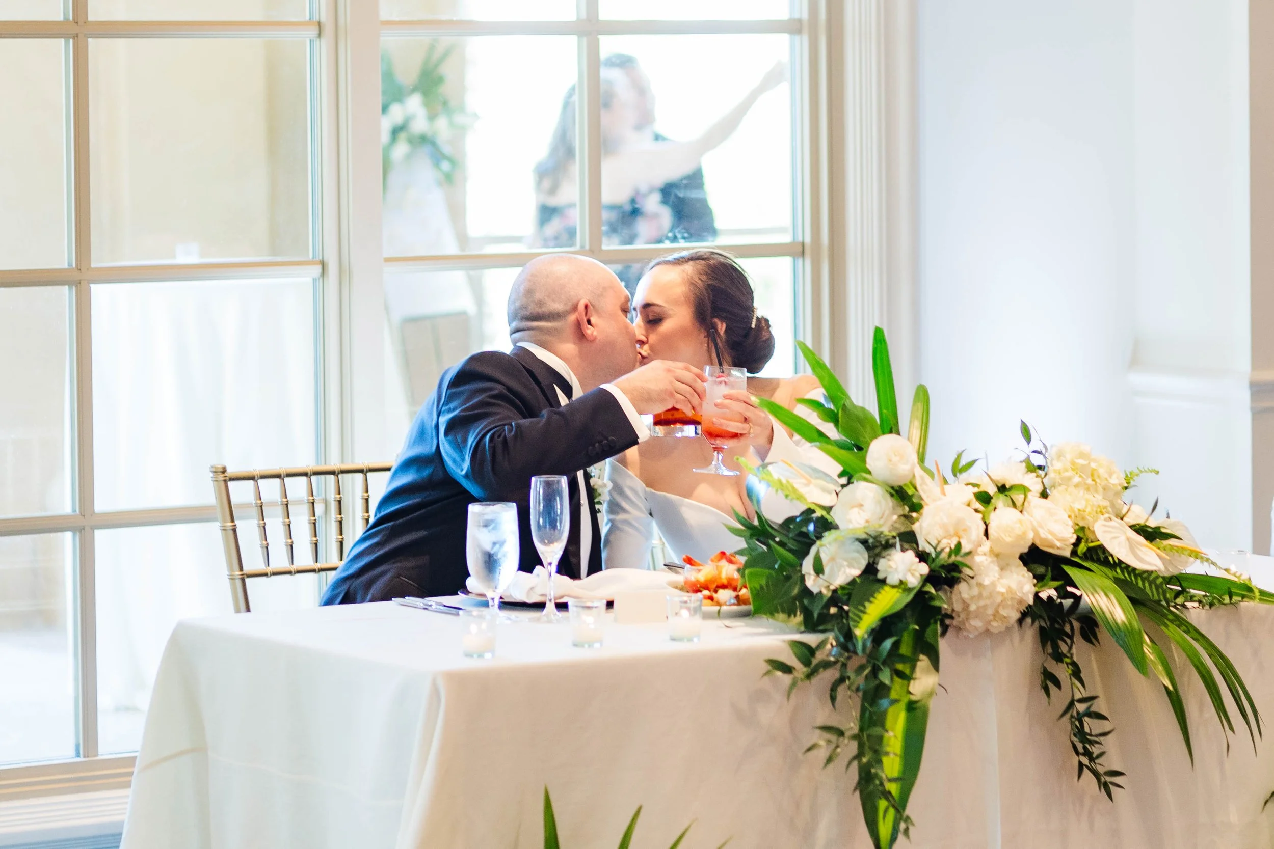 A Seaside Serenade: Kristen and Daniel's Dreamy Wedding Day