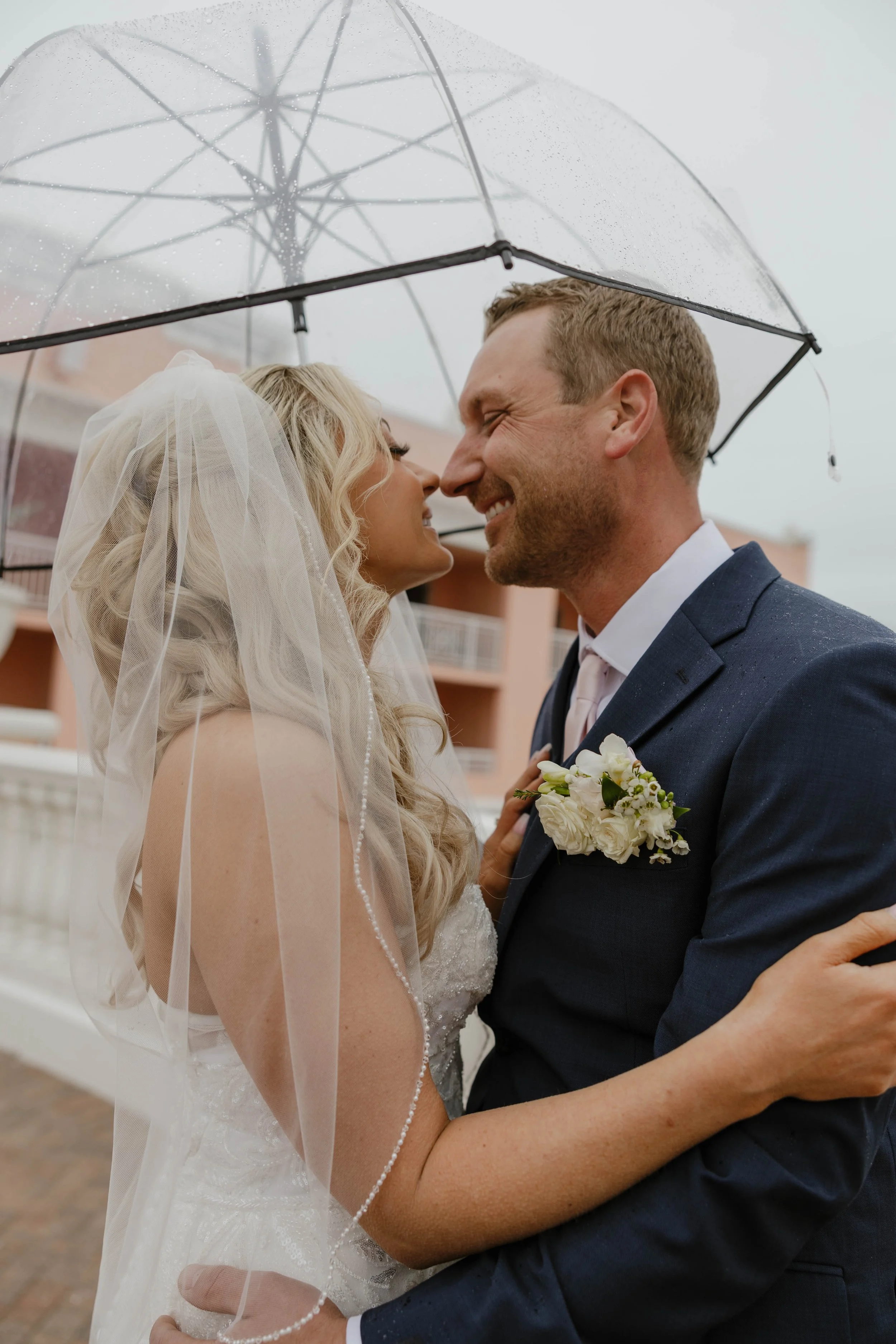 Seaside Vows: Kelly and Eric's Unforgettable Clearwater Beach Wedding