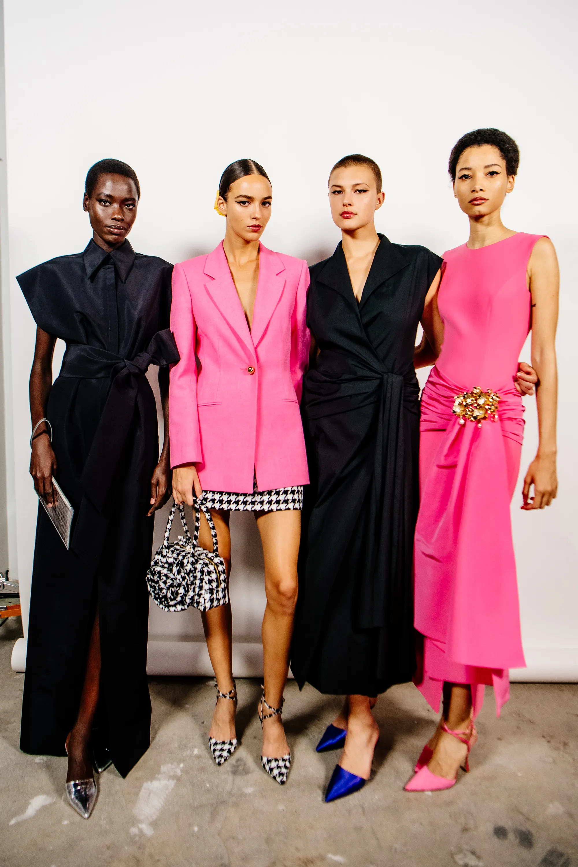 NYFW – CAROLINA HERRERA’S BOLD PLAY OF COLOR AND TRADITION