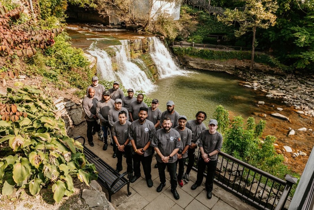 Six years of 17!

Six years of tables filled, glasses raised, celebrations shared, and memories made by the falls. We&rsquo;re endlessly grateful to everyone who has pulled up a chair and made 17 River Grille part of their story.