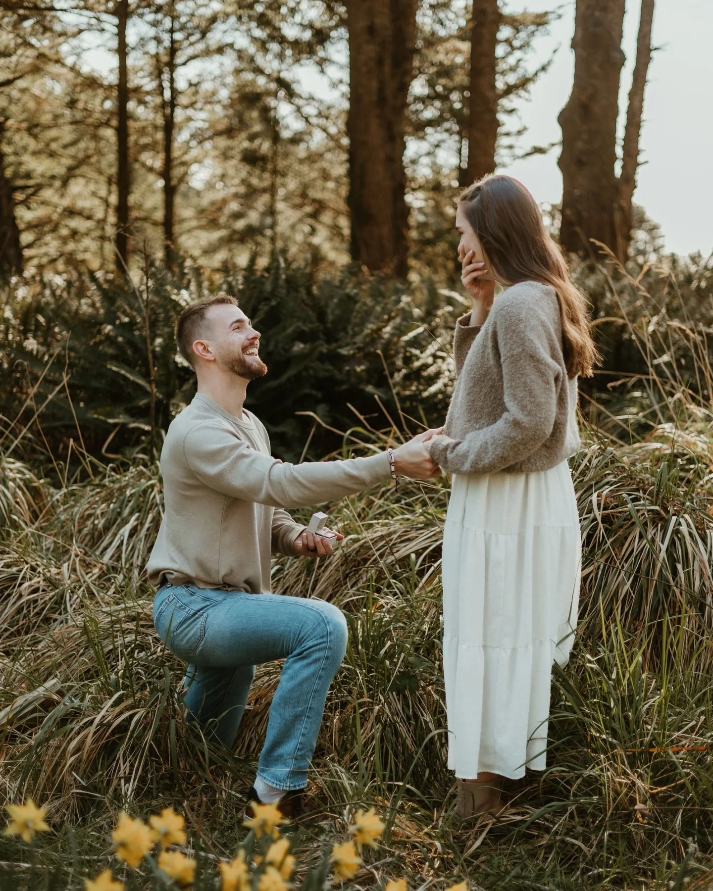 The most special session this week with K &amp; D☺️ forecast called for all cloudy and then the sun peaked out. We were walking to the last spot we were going to when we saw the pretty daffodils and went in there to take some pictures. When all of a 