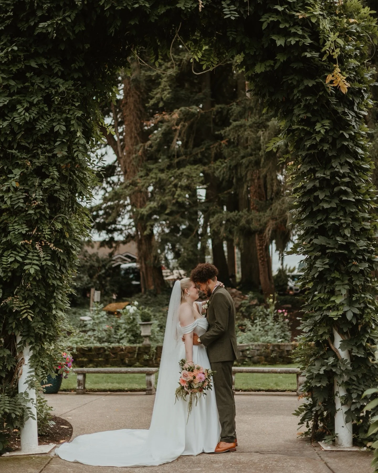 They poured so much love and detail in every aspect for their wedding. Such a beautiful day! If you&rsquo;re planning a wedding currently, come say hi to us this Saturday at Mt Hood Centers wedding show! It&rsquo;s from 10-4! Come say hi to me and @d