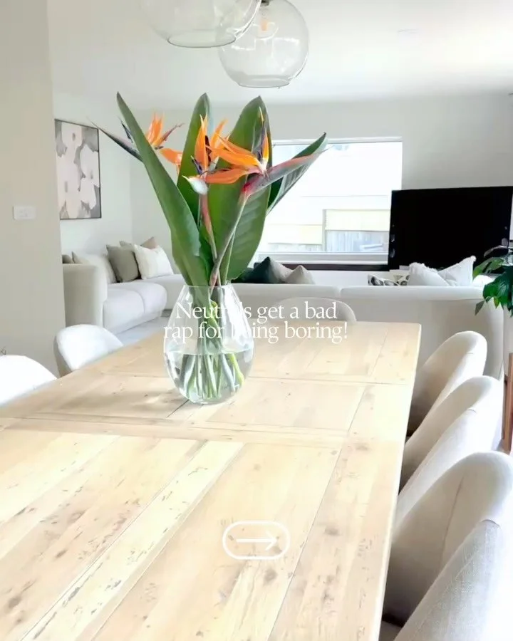 Neutrals get a bad rap for being boring!

But when they are layered properly, they can be warm, calm, and full of depth.

This Auckland living room is built on a soft neutral base, with an earthy colour palette, textured materials, and a grounded rug