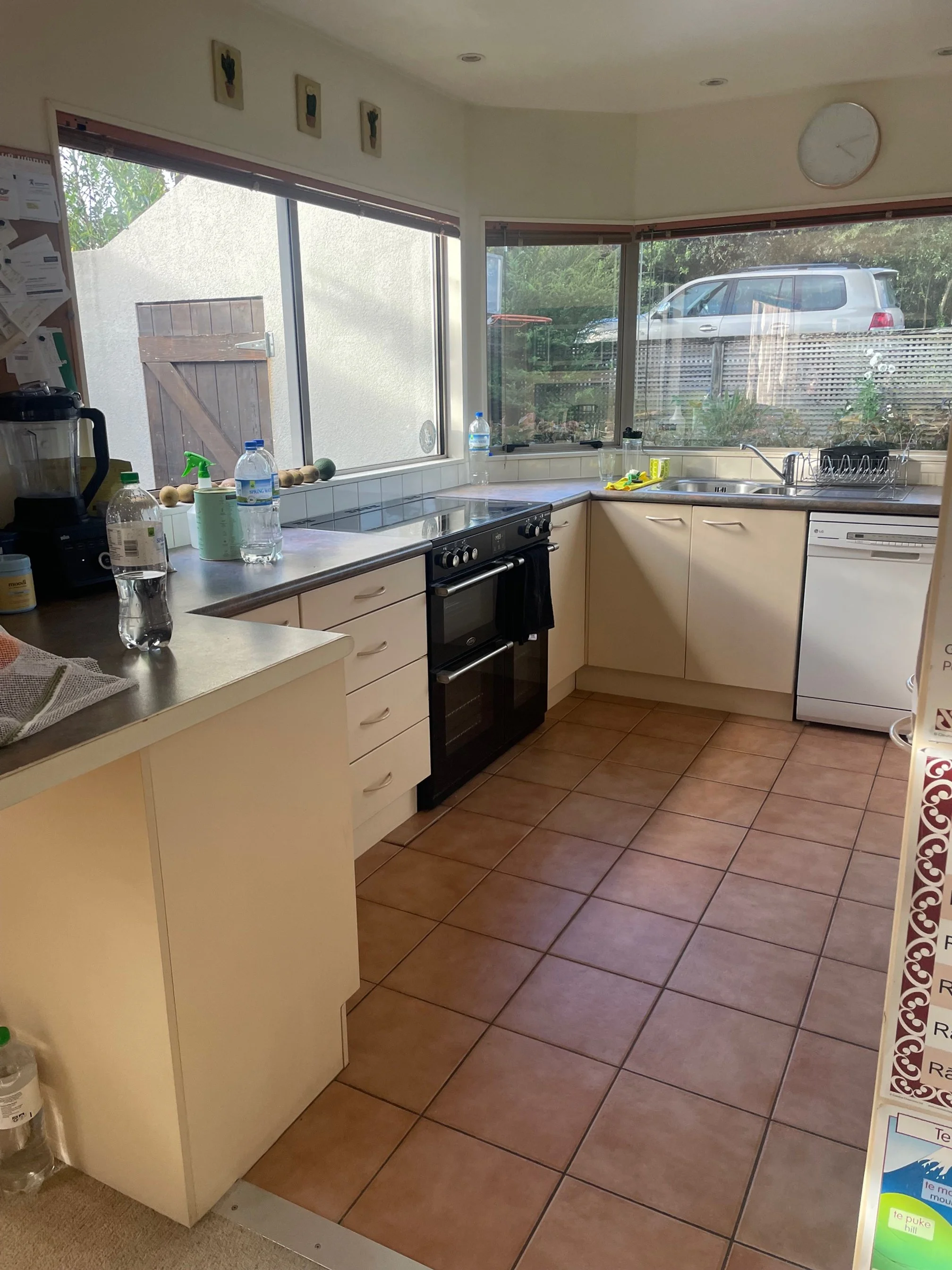 Auckland home renovation kitchen before photo.