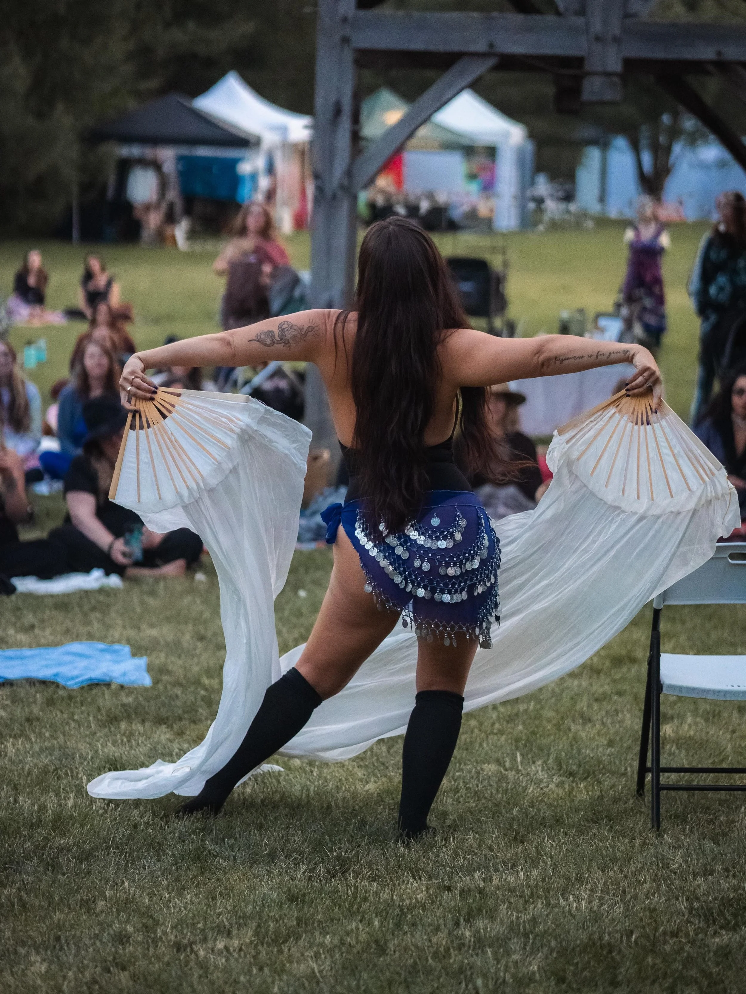 A ceremony of ALIVENESS.
A reclamation of play, pleasure and presence.
💠🌀🔥

This year our TRUTH + DARE ecstatic dance is born from the fusion of our devotion to Truth and our devotion to Risk. 

Guided by our incredible DJ @angie_aristone 🎧

Auda