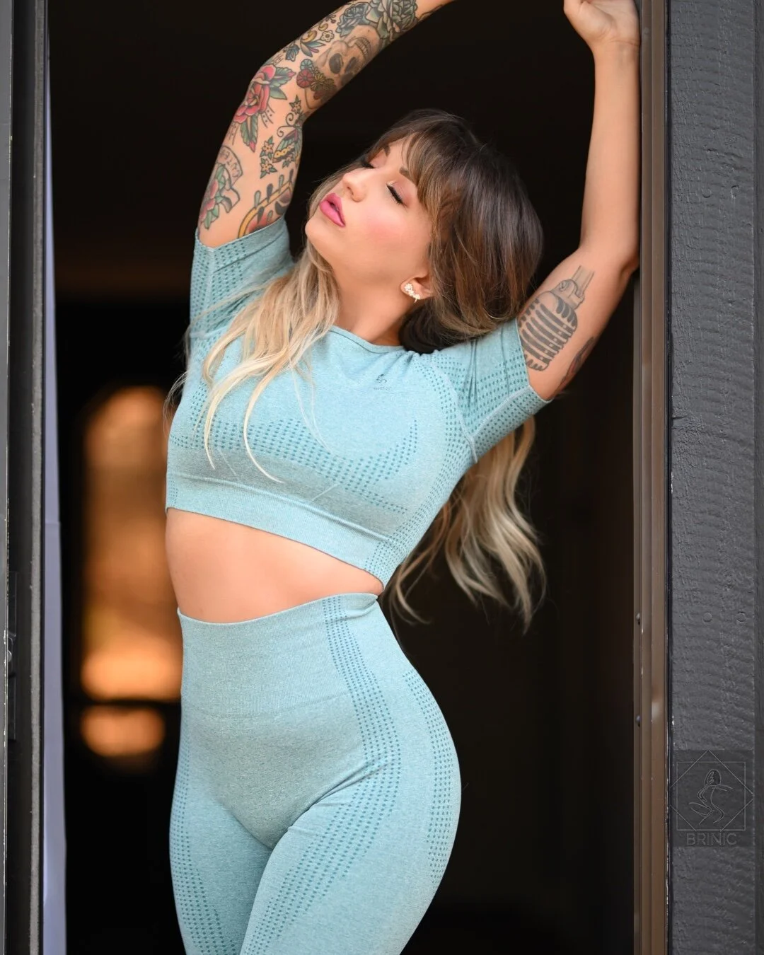 Start of the day with a good stretch. @pinkbunny.poison
&mdash;&mdash;&mdash;&mdash;&mdash;&mdash;&mdash;&mdash;&mdash;&mdash;&mdash;&mdash;&mdash;&mdash;&mdash;&mdash;&mdash;
Shop our gym line at the 🔗 our bio or visit www.brinicgym.com
&mdash;&mda