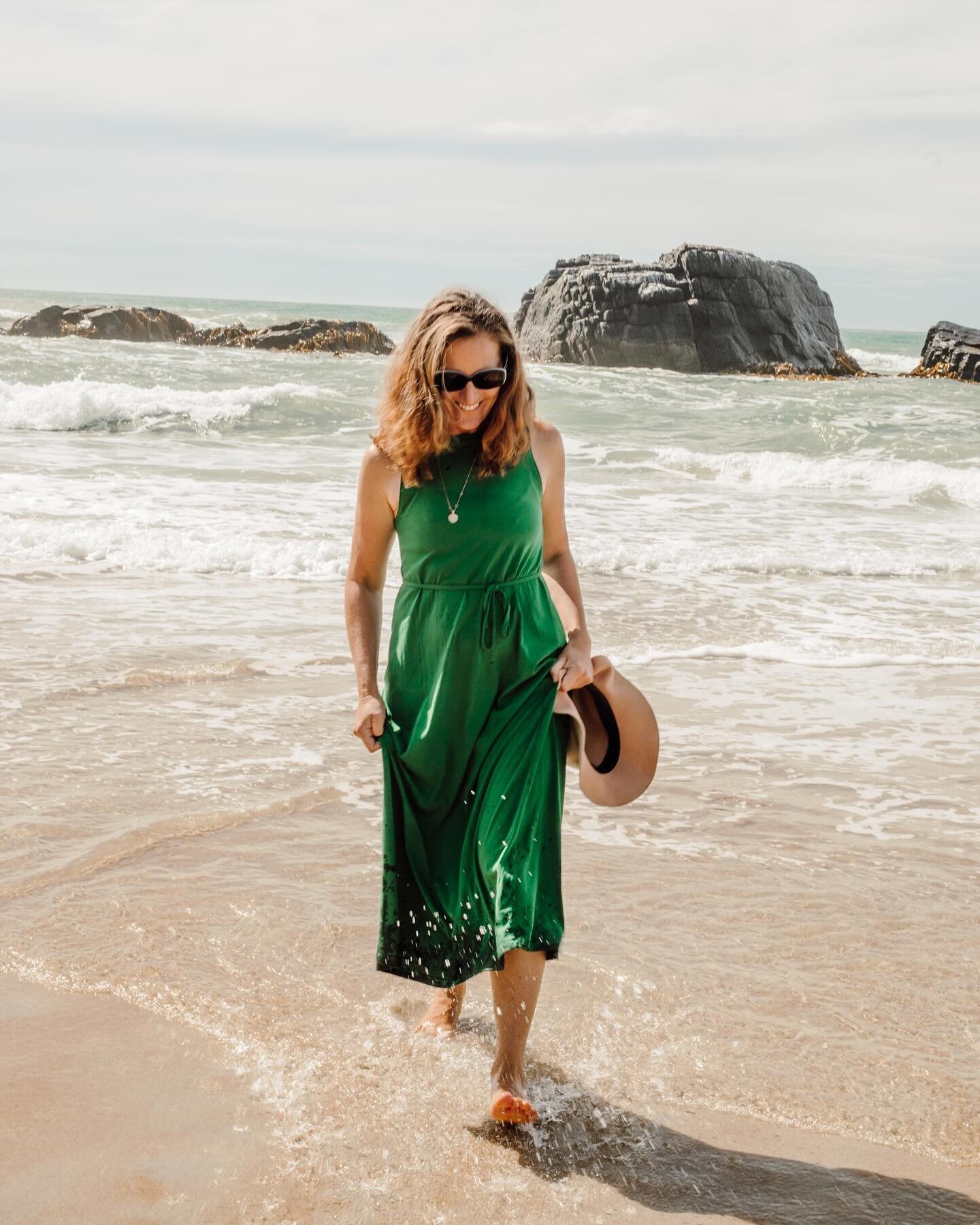 Beach walks feel so good ! The combination of sun on your skin; your barefoot feet sinking into the soft sand; the sound of the waves crashing onto the shore and the endless ebb and flow of the tide&hellip;

Bring on summer - we are ready and waiting