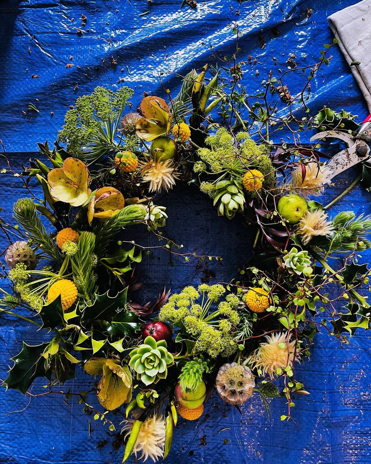 It&rsquo;s starting to feel a lot like Christmas 
And we are getting creative with Xmas wreaths in the making . 

All of the wreath components have been gathered from the garden which delights us no end ! 

12 more sleeps ! 

#ilovechristmas 
#gettin