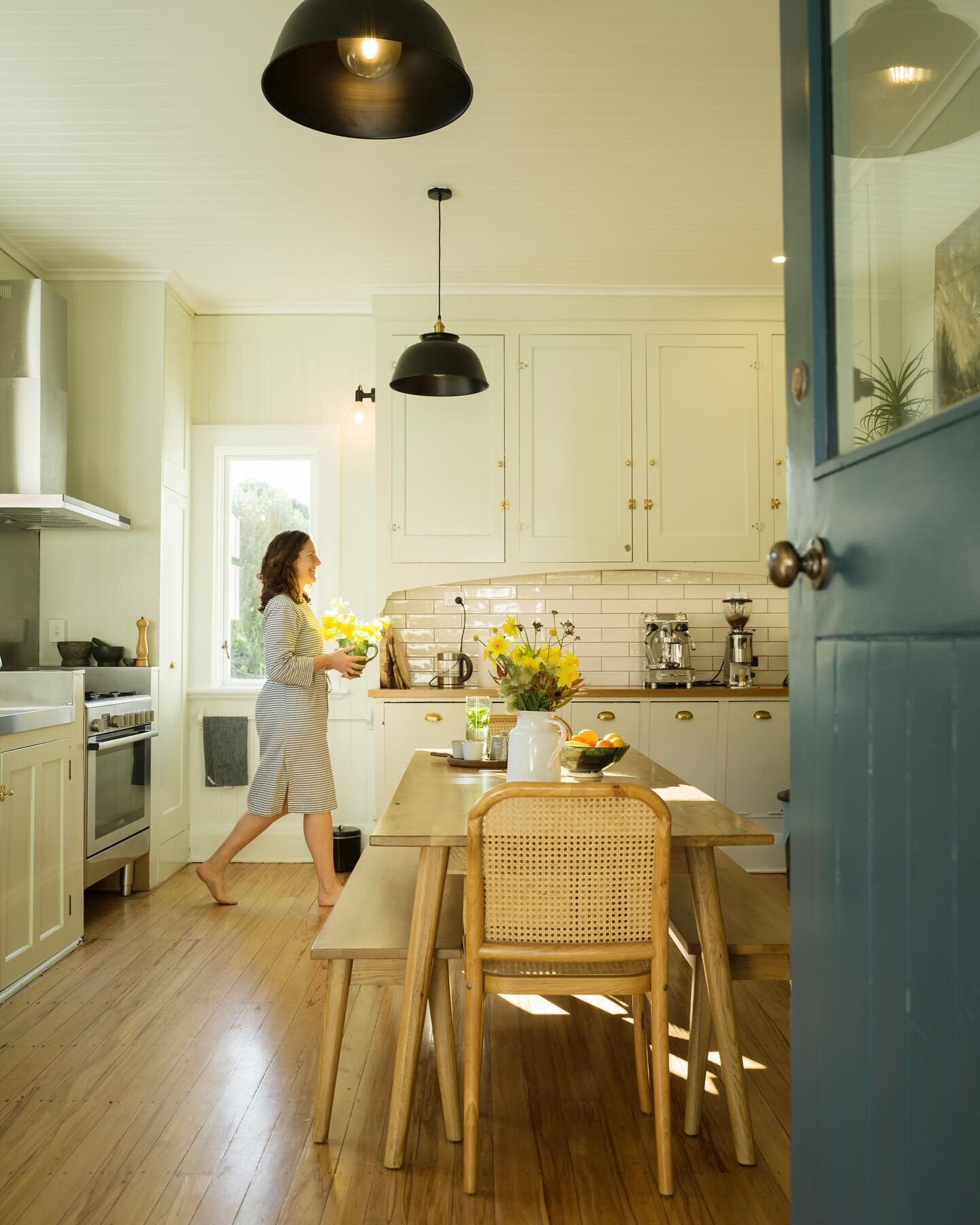 Step inside to our country kitchen which retains much of its original period features- heart rimu floors ; the old Aga and vintage cabinetry.  We also have all the mod cons you could hope for which makes cooking in this space a joy. 

#countrykitchen