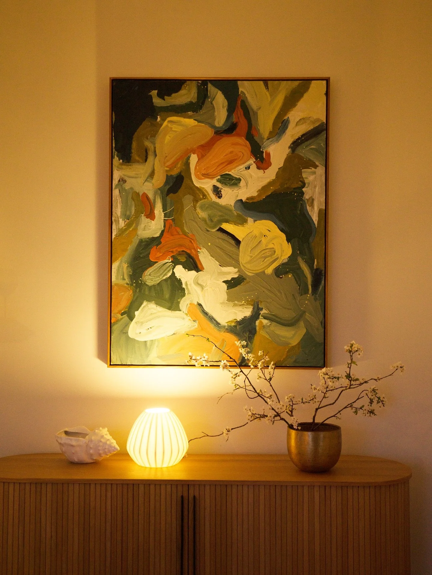 Springtime blossoms and warm evening light &hellip; perfect for celebrations .
#springtimeescape 
#karitaneaccommodation 
#coastalgetawaynz