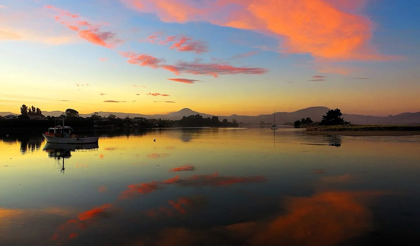 Golden hour &hellip;I will never tire of it . 

&ldquo;Never waste any amount of time doing anything important when there is a sunset outside that you should be sitting under.&rdquo; &mdash; C. JoyBell C

This beautiful photo is from local resident J