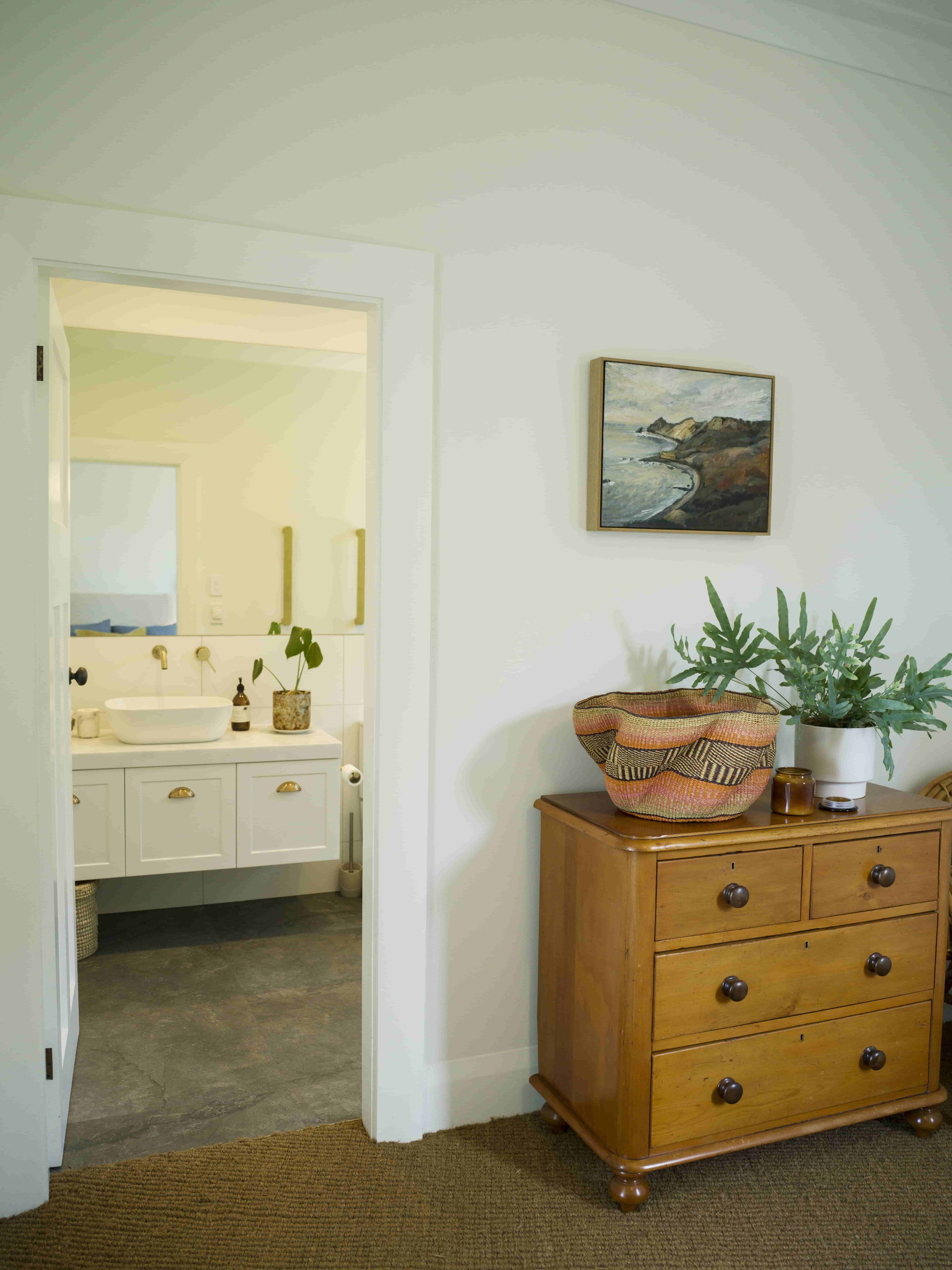 Luxury Bathrooms 
Waffle Robes 
Hairdryer
Organic Cotton Towels 
Organic Toiletries 