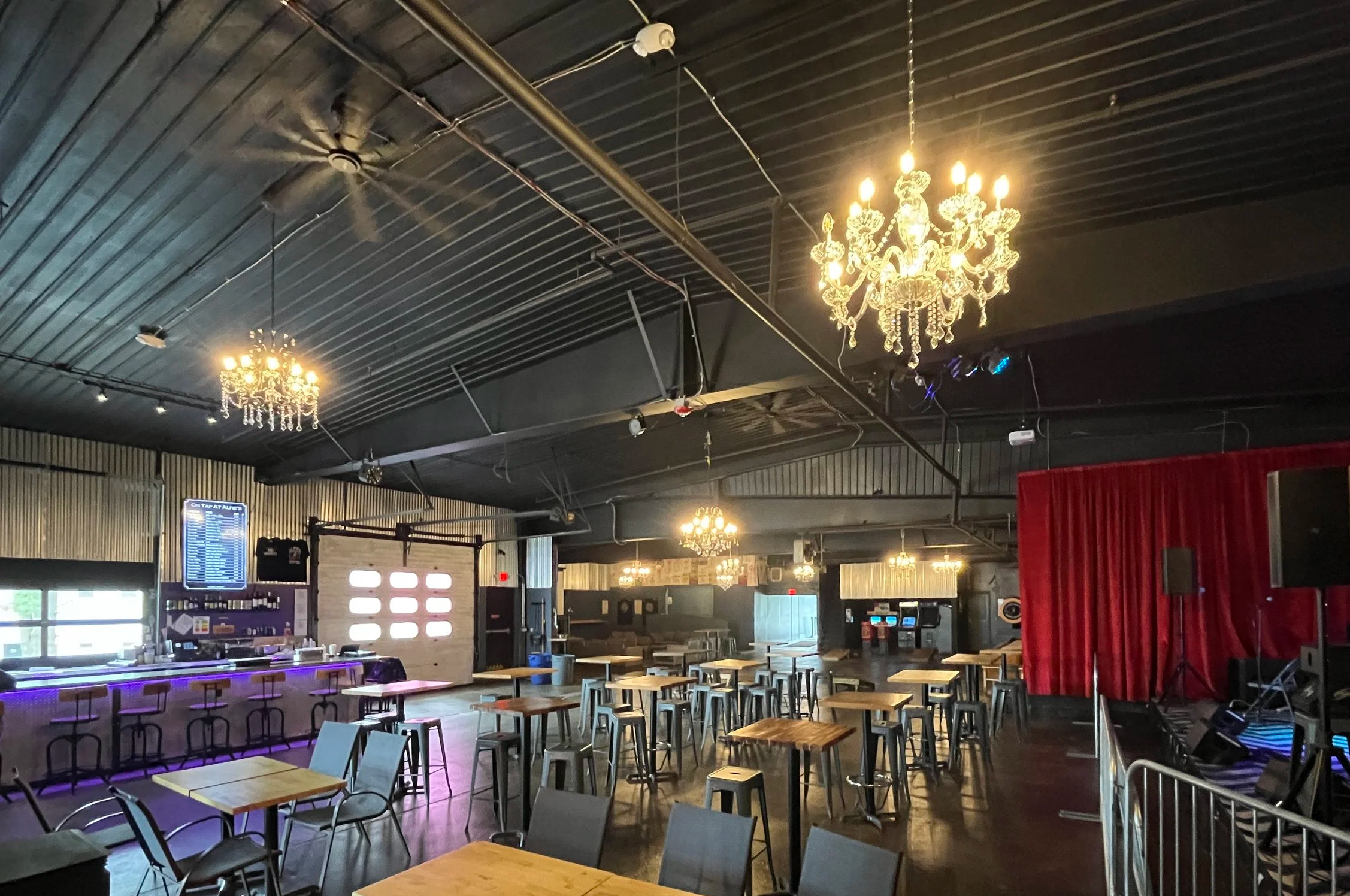 bar, event venue, stage, Stowe, craft beer