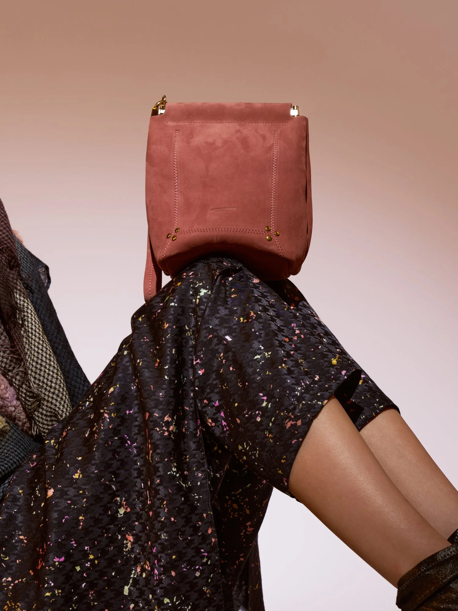 12-01-22 Look 115712.jpg