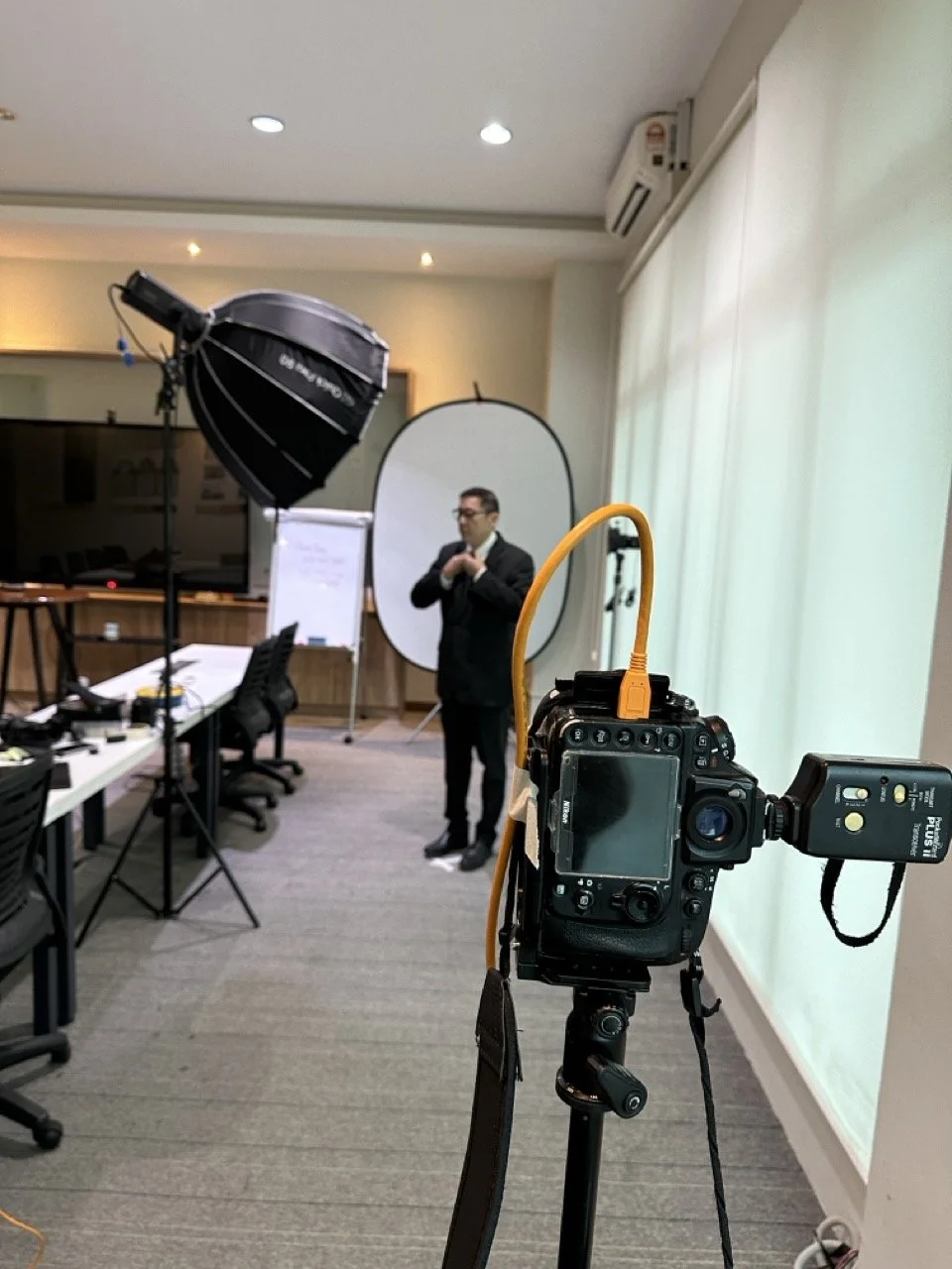 mobile-studio-corporate-portrait-dwisolar-2.jpeg