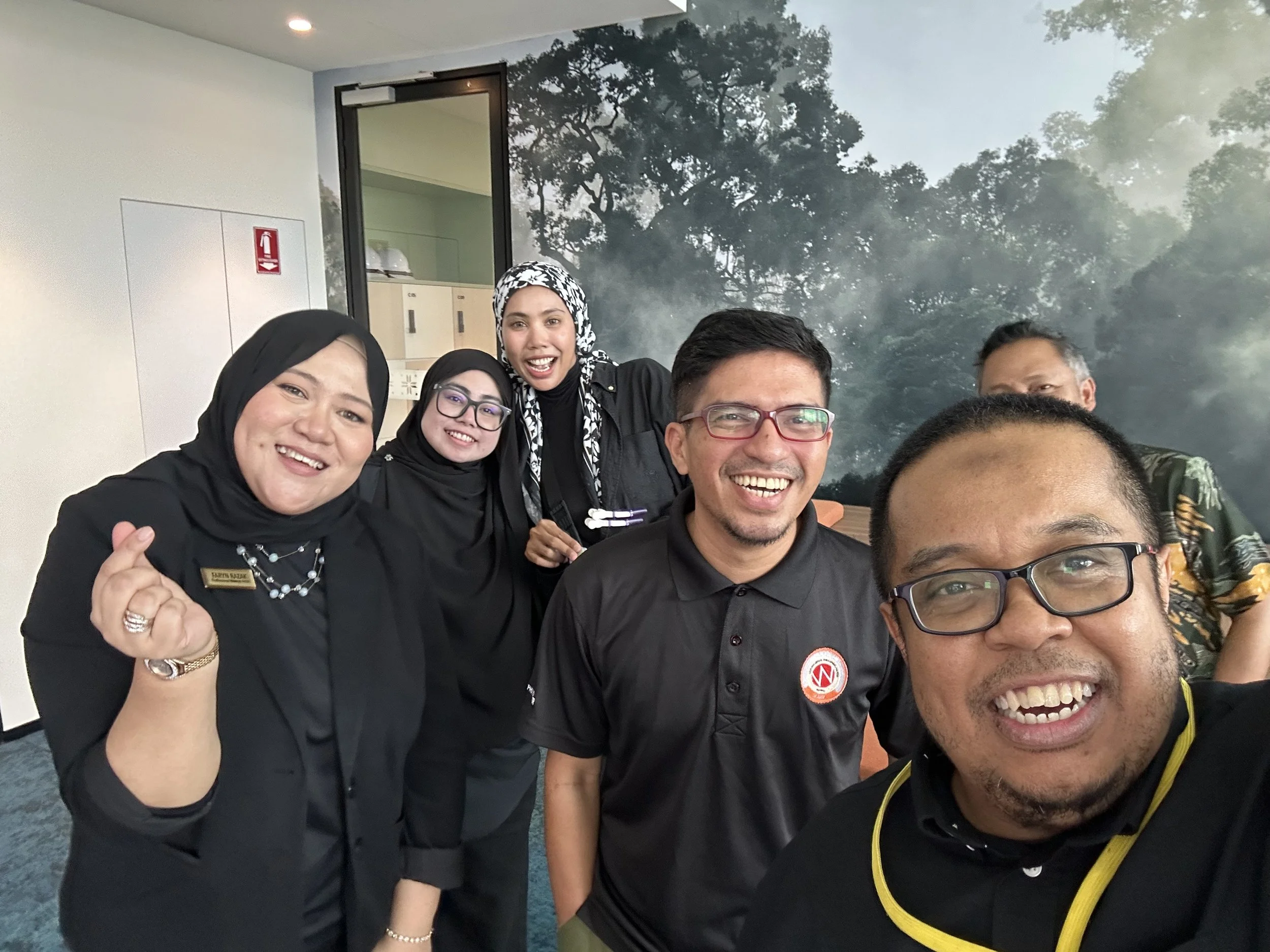 Collaboration with Makeup Artist Faryn Razak and Team.