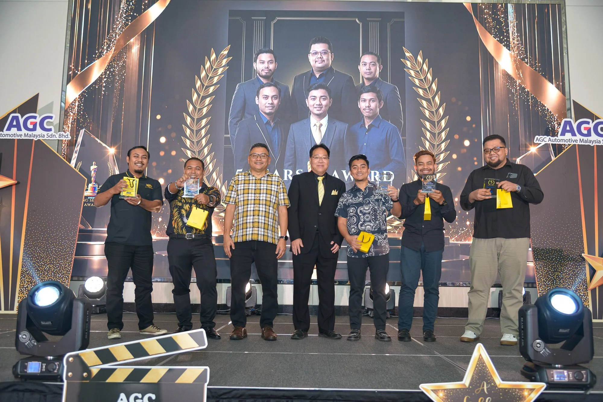 Award winner on stage - AGC Automotive Malaysia 8th Anniversary Dinner