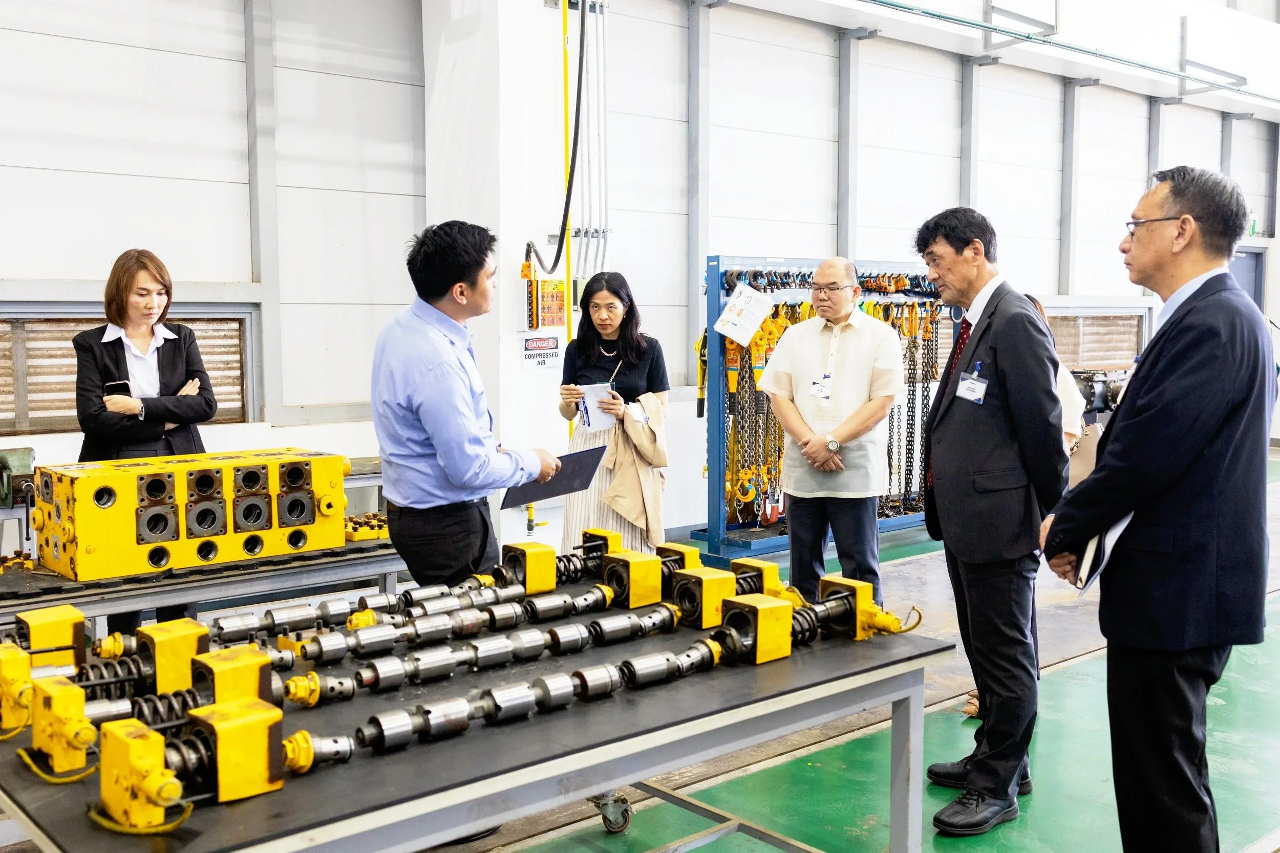 KOMATSU-735.jpg