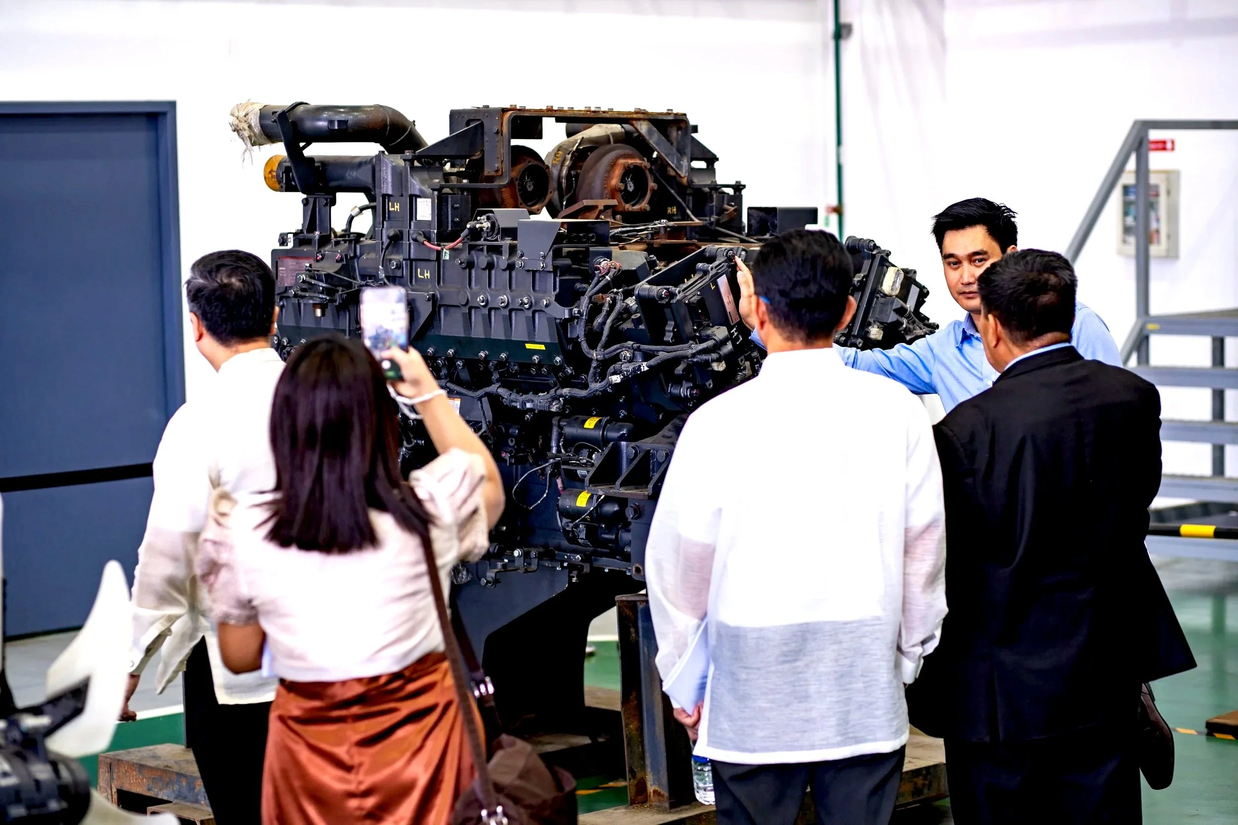KOMATSU-815.jpg