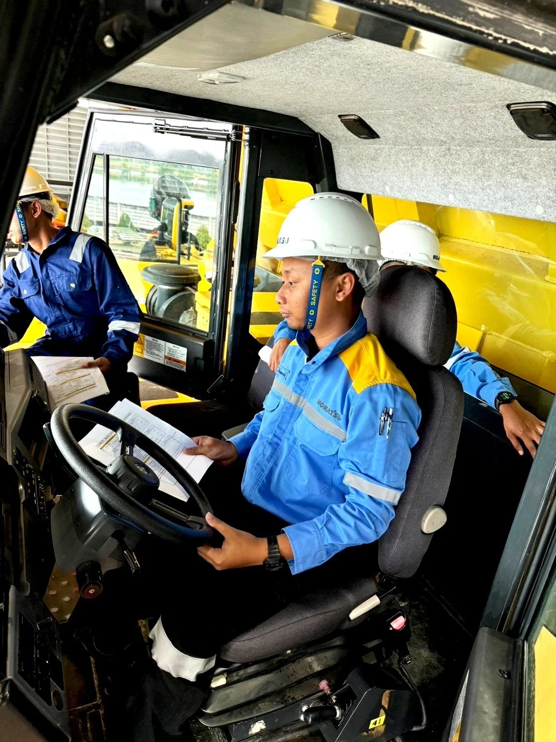 LINE_ALBUM_Week 2 Day3 DT Training_241006_5.jpg