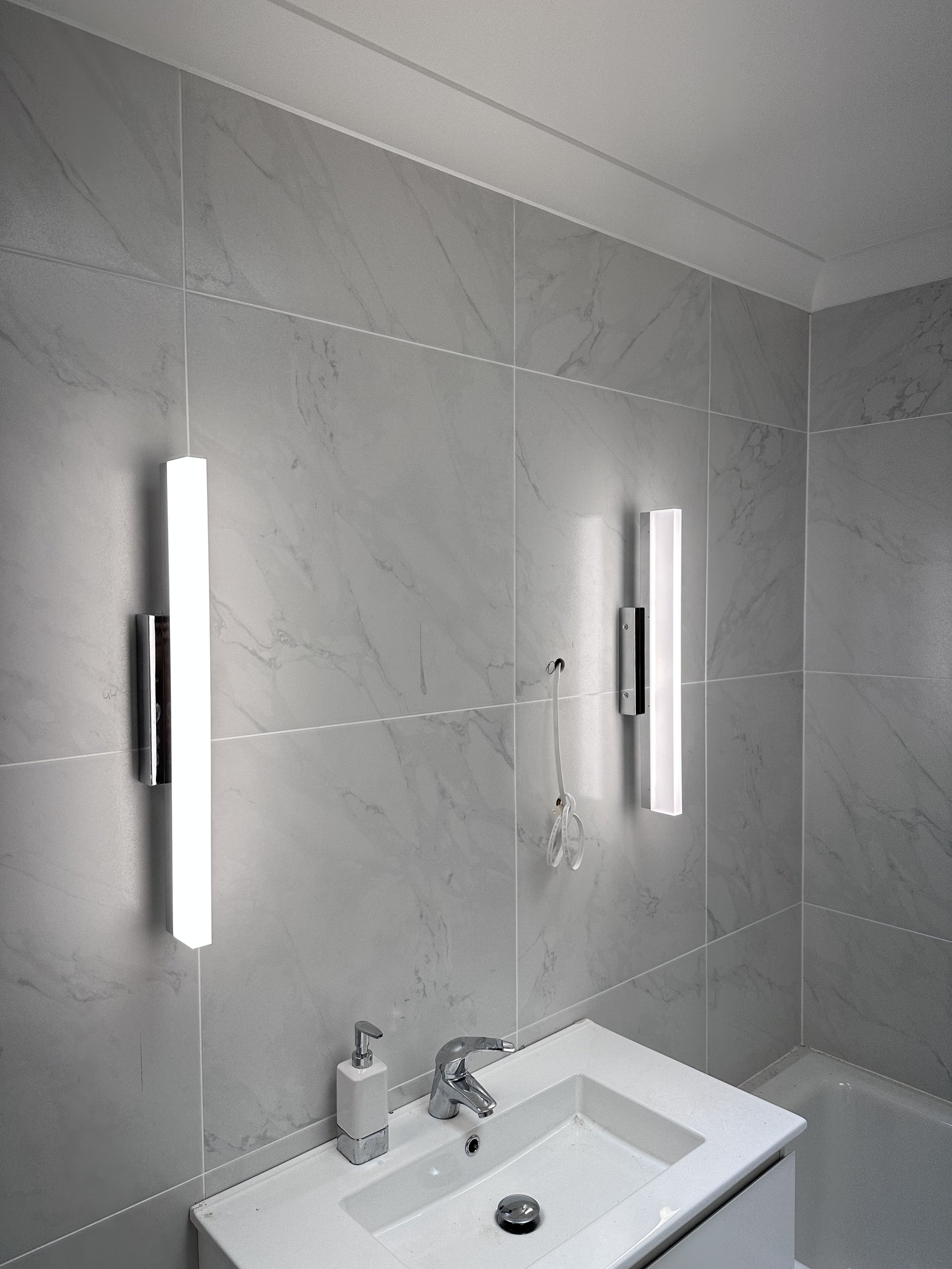 bathroom lighting wall sconce