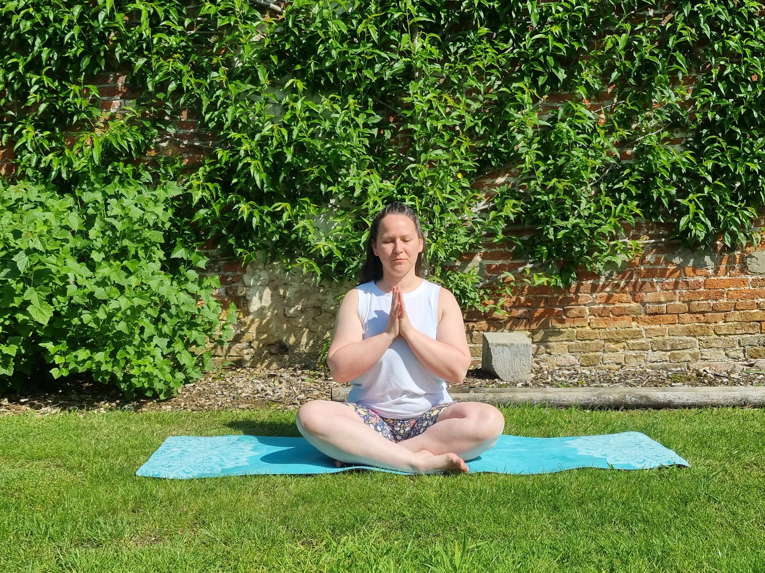 Vineyard Yoga Natatlie 2.jpg