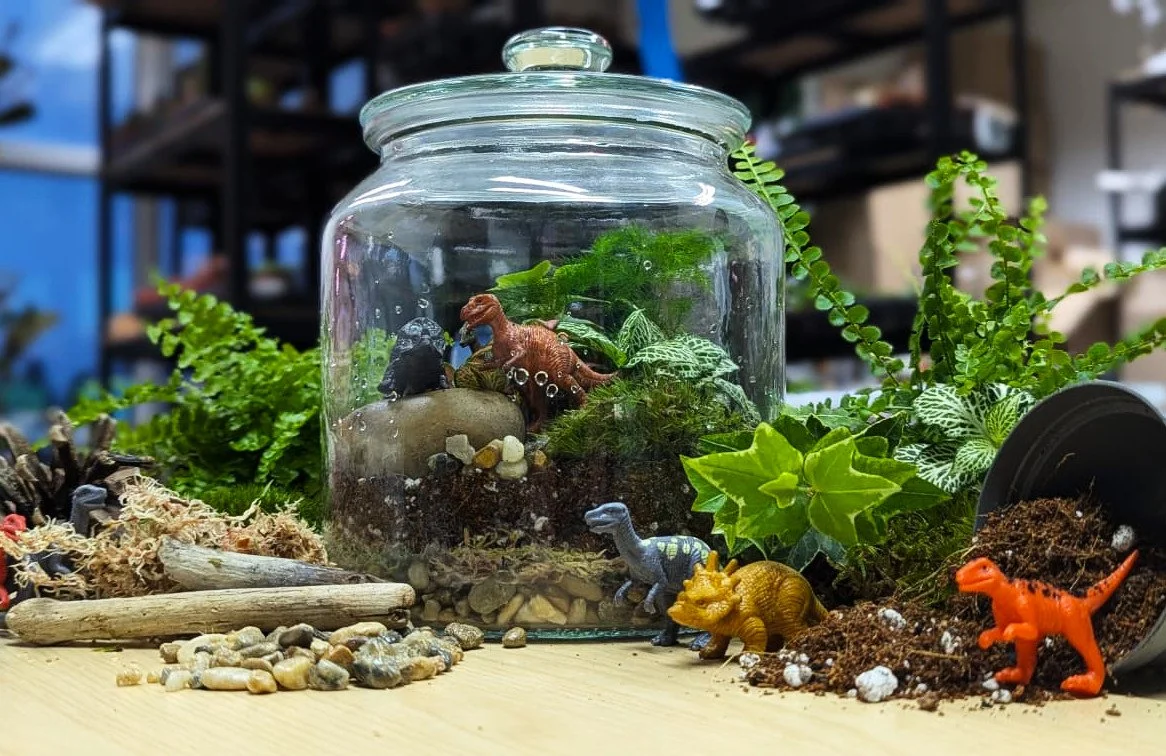 Family Terrarium Workshop 4.jpg