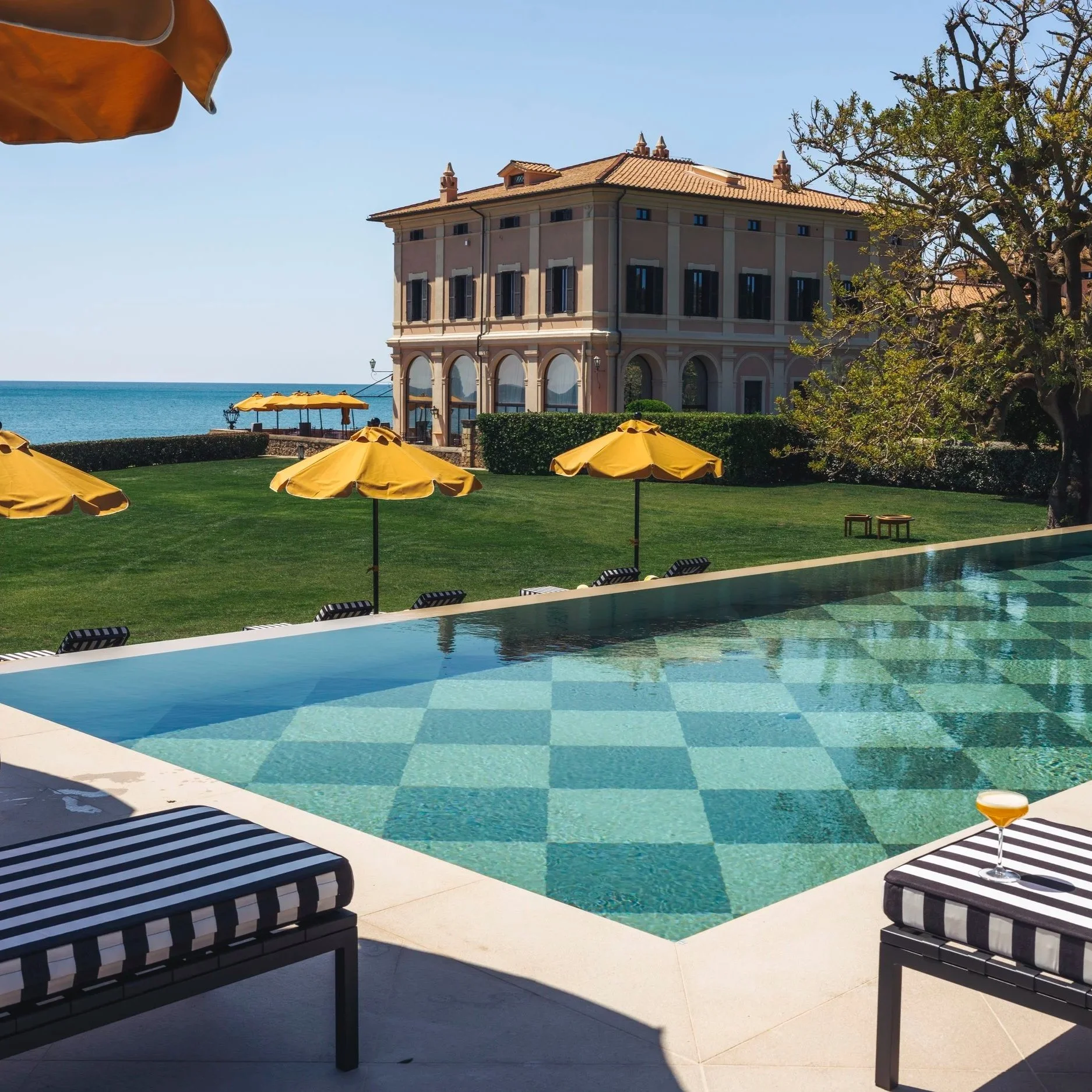 LPV_NEW.POOL-3.jpg