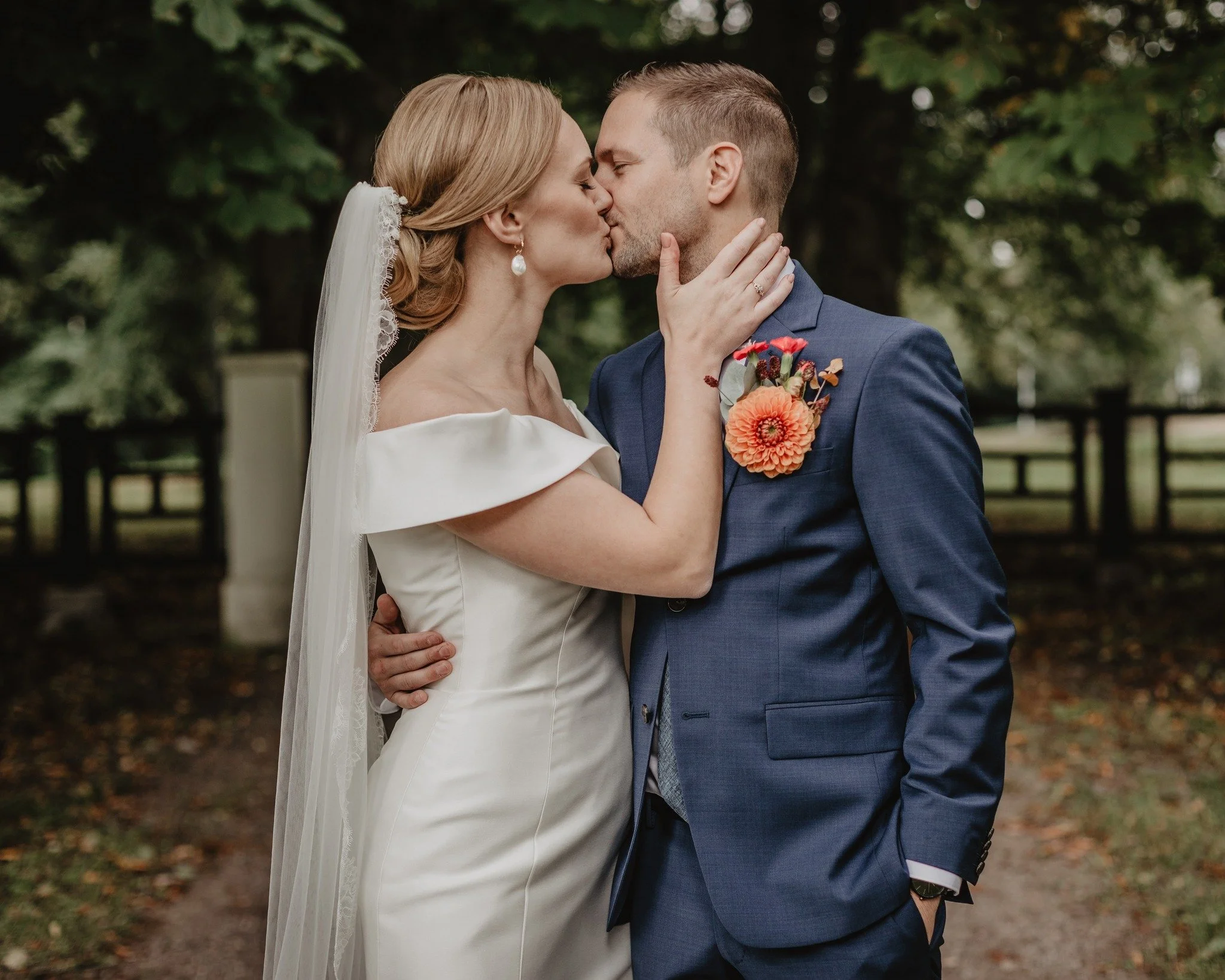 Lite tips och råd på vägen inför säsongen 2023! 👍
 
Do’s:
1. Planera i förväg - Se till att du har en detaljerad plan för bröllopsdagen och kommunicera med dina leverantörer och bröllops