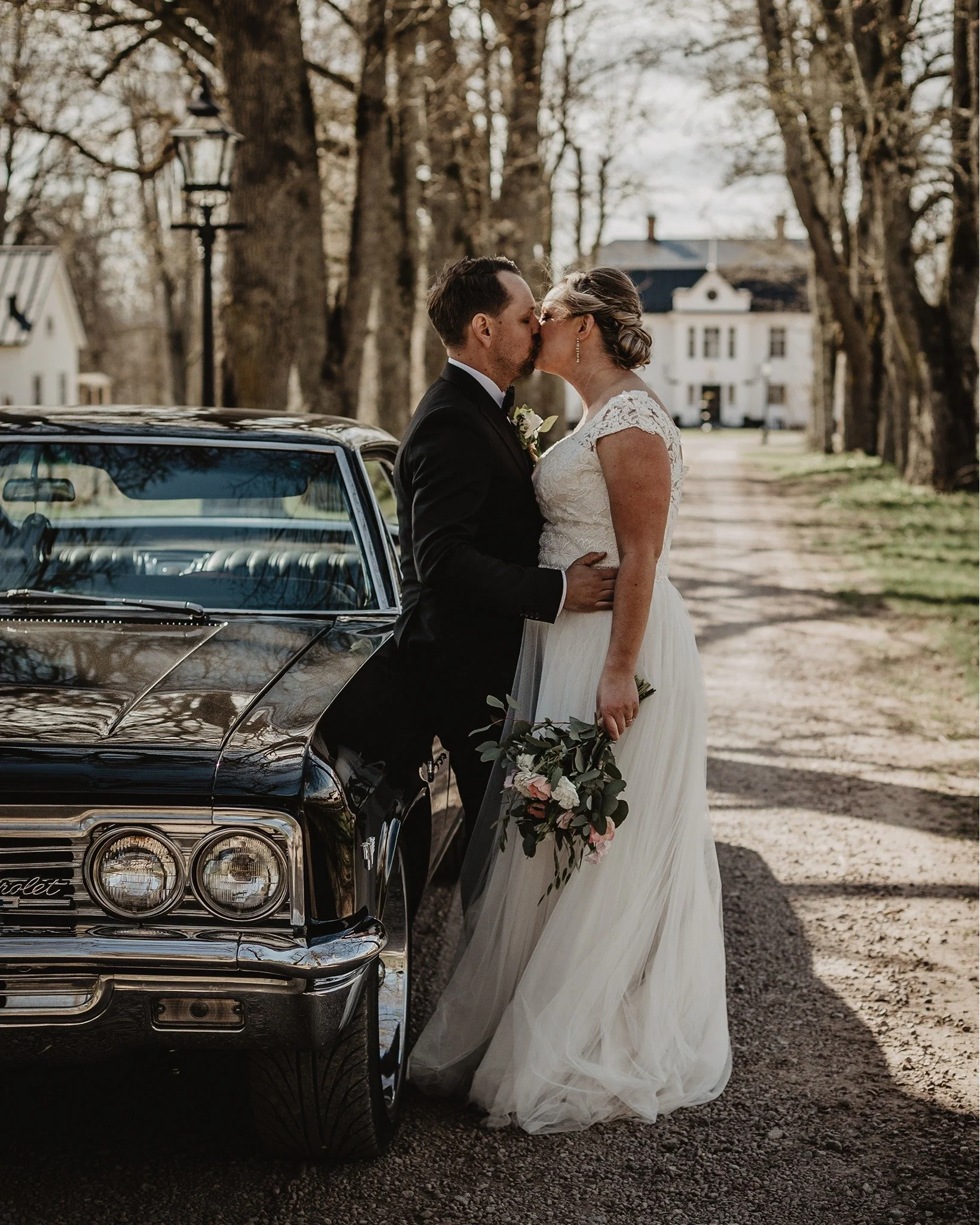 Det var stundtals kallt... riktigt kallt. Men ni var såå tappra och helt sjukt grymma, Emelie och Alexander. Och så blev det ju såå himla bra!
 
💌 tobias@shauto.se
🌎 www.shauto.se/brllop
 
#alltombröllop #brö