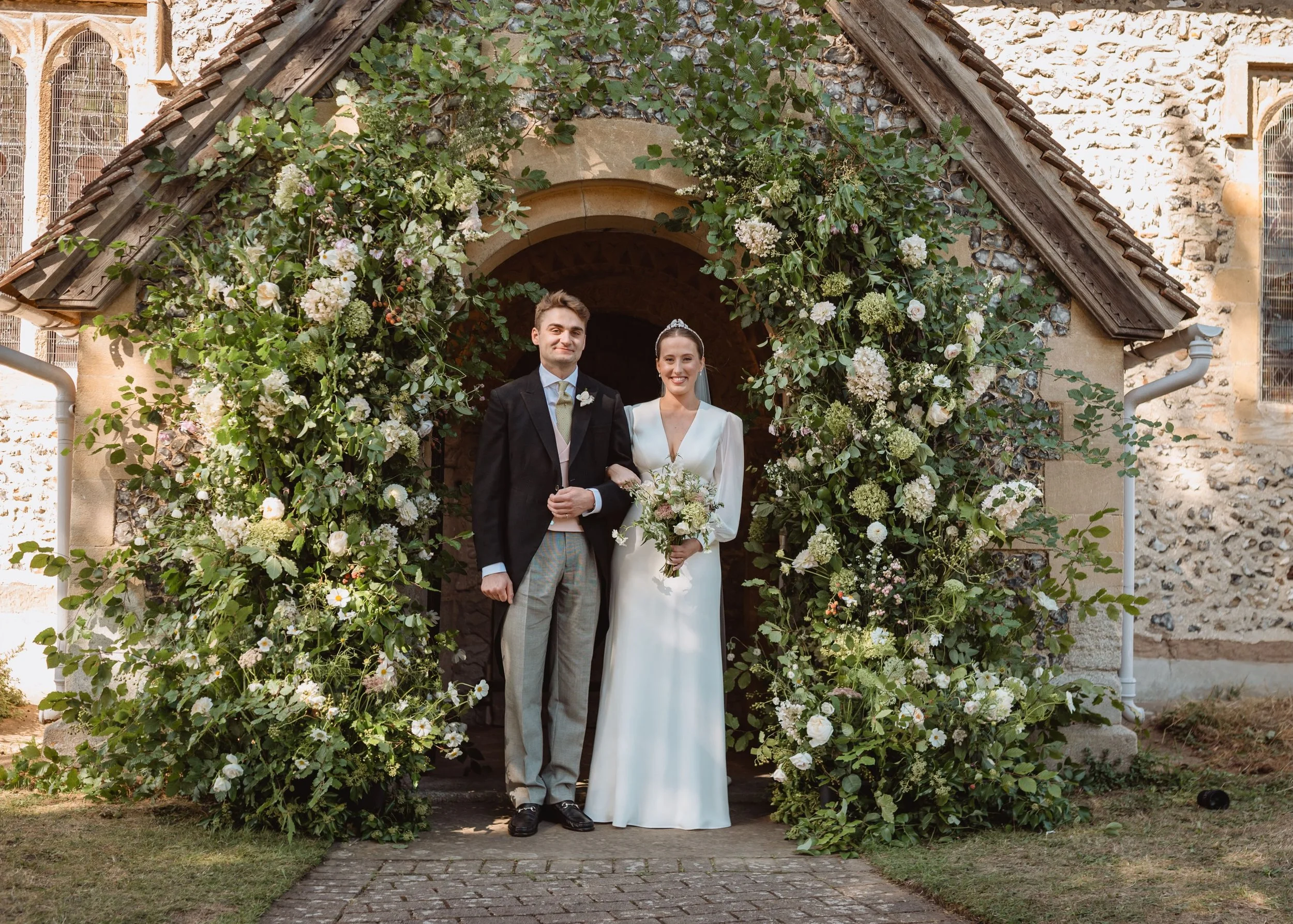 We loved doing this wedding for L and F in this pretty West Berkshire church in September. Thank you to @chris.jelf.photographer for these wonderful photographs 

Huge thanks too to @saltboxandco @therealflowerco_wholesale @louisehavergal_designs @fl