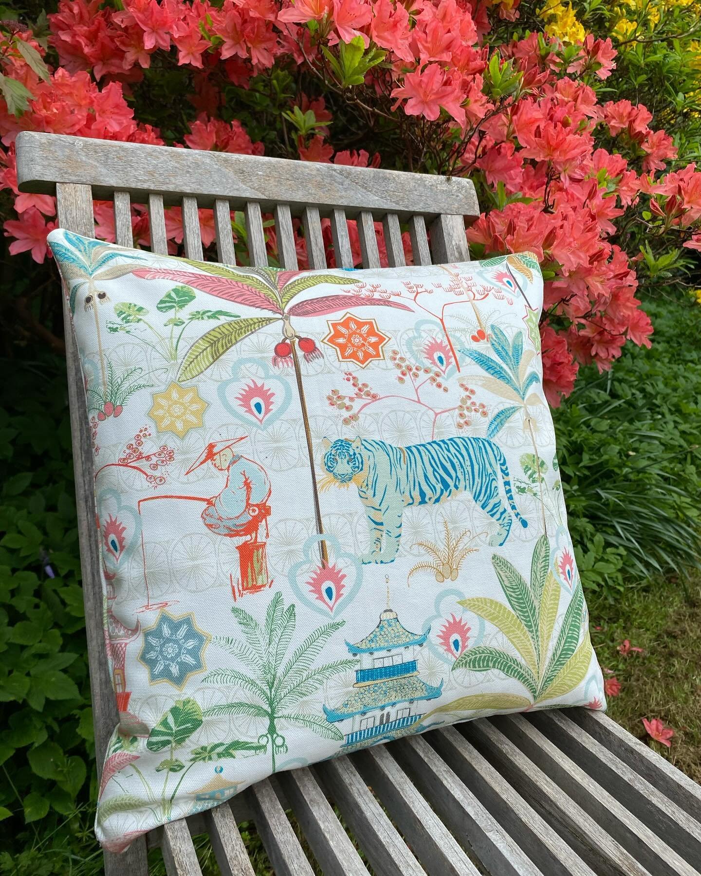 Fabulous background colour for this Tiger Blue fabric by @charlottegaisford  Just added a few of these to the website today. #cushions #bespoke #notintheshops #colour #gardening