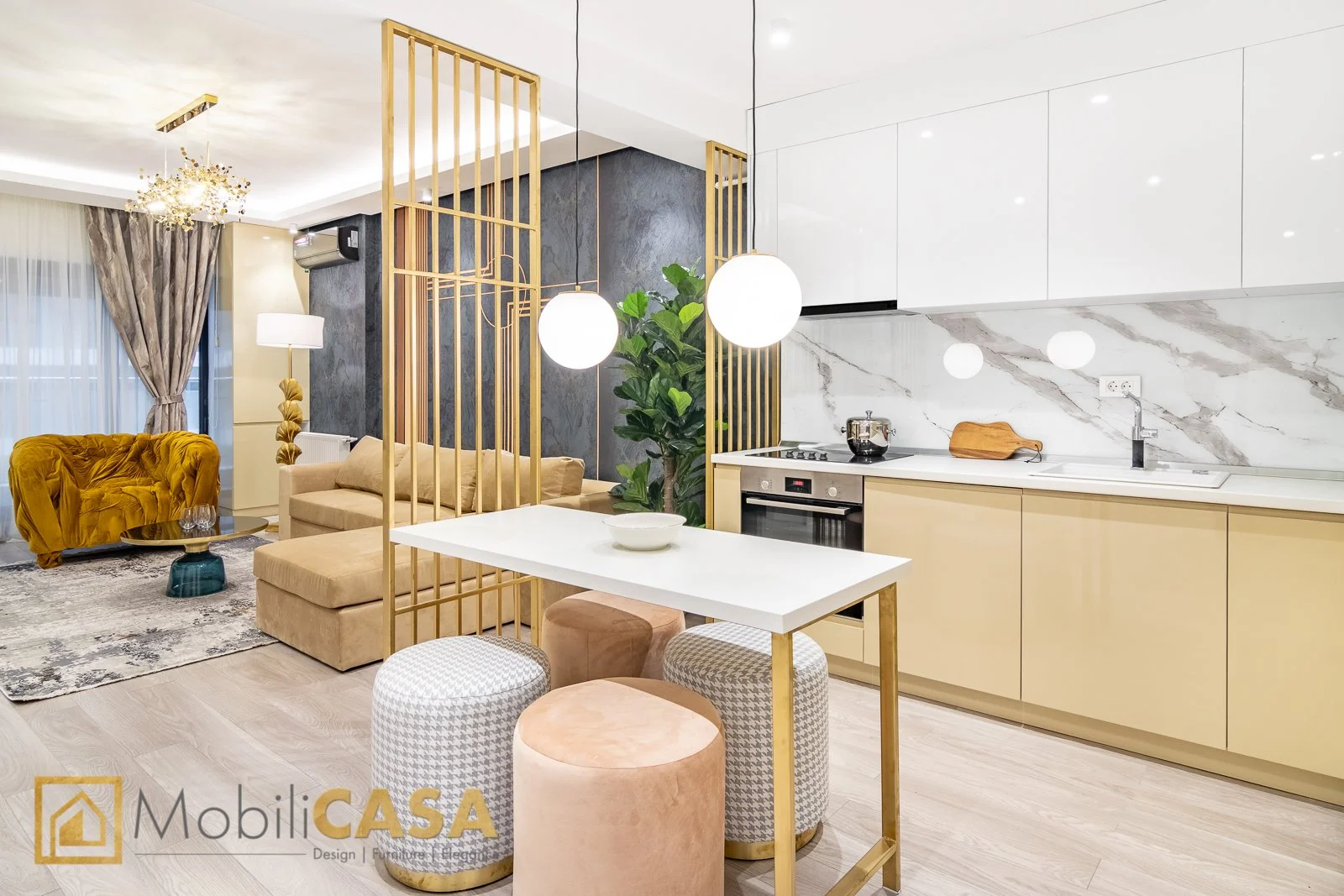 3 MODURI CUM SEPARI O BUCATARIE OPEN-SPACE DE LIVING — Mobili Casa