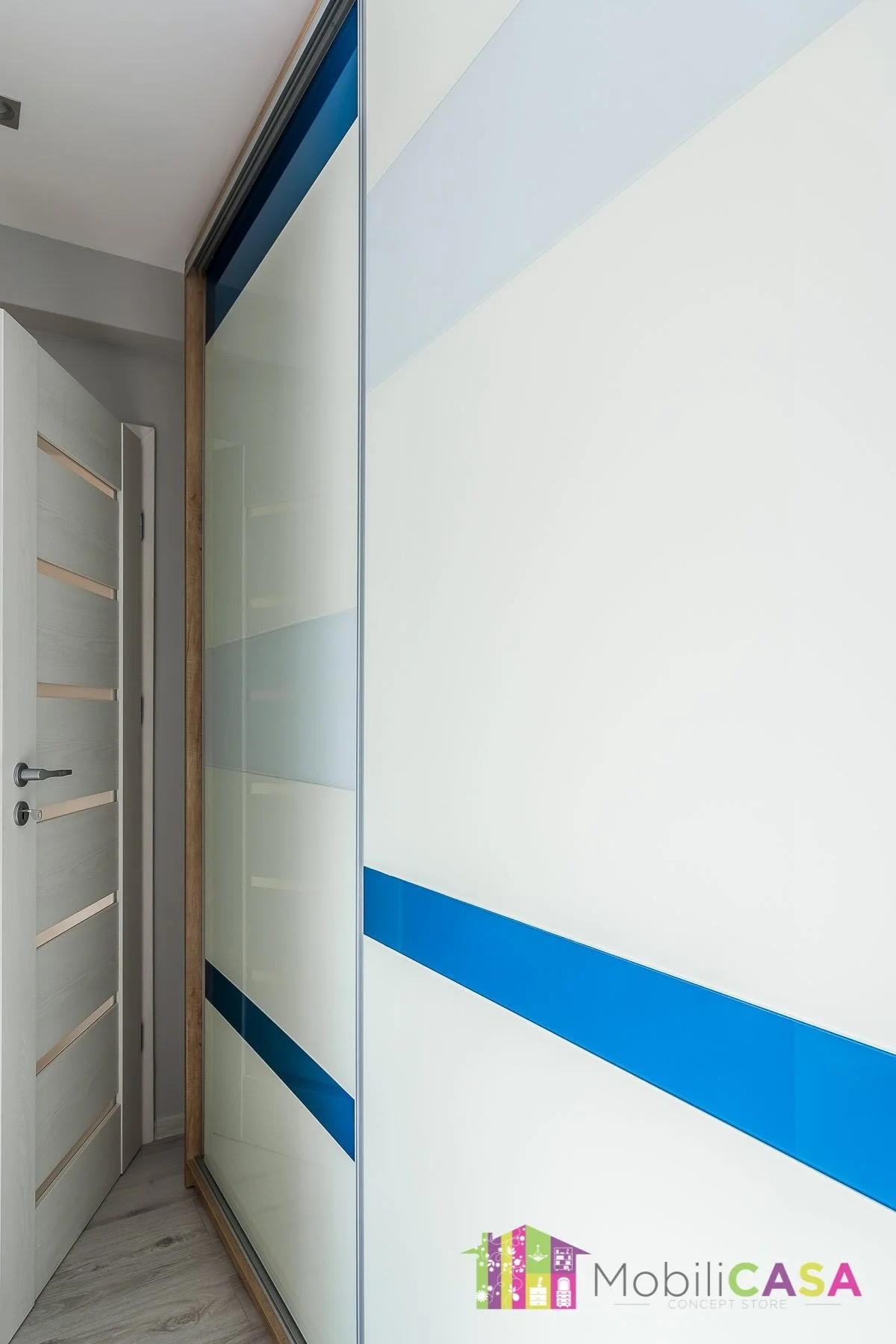 MobiliCASA-Mobilier_apartament_MDF_negru_lemn-10.jpg