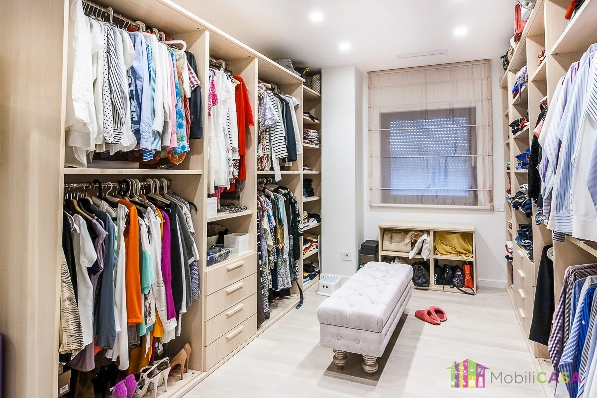 MobiliCASA-Walk-in-Dressing-4696.jpg