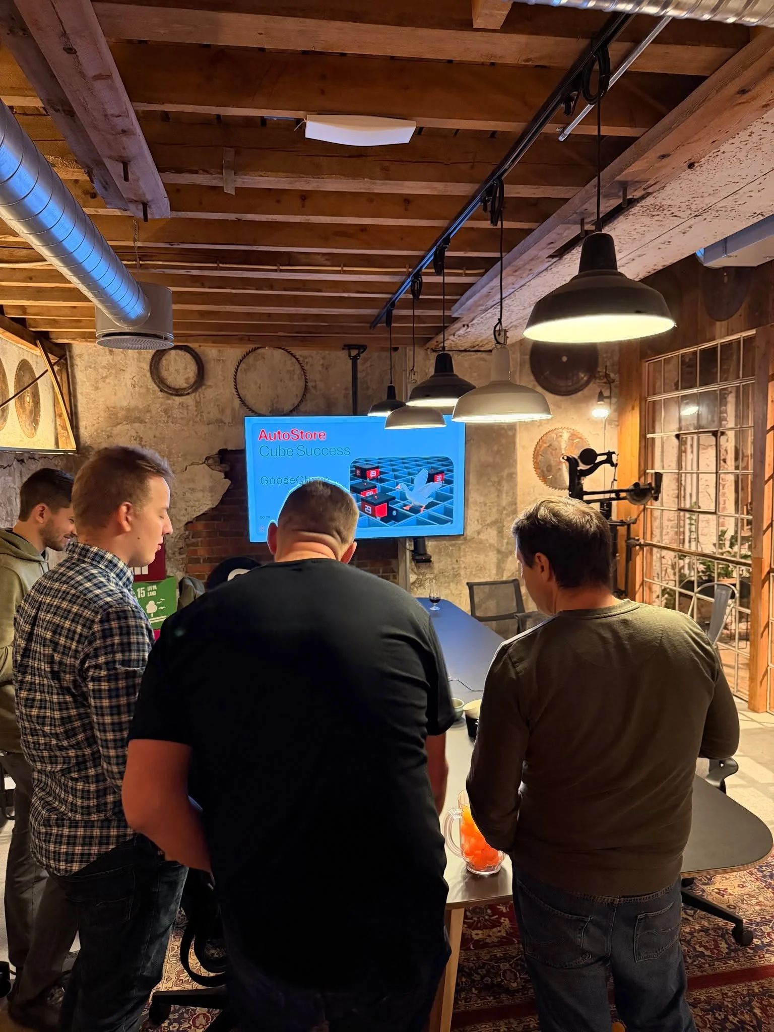 Excel byttet ut med X-merker p&aring; kartet 🗝️🗺️

Onsdag kveld tok @autostoresystem turen til Verkstedet for teambuilding after hours, i form av en spennende skattejakt! 🔎 Med et globalt team p&aring; avdelingssamling, inkludert kolleger fra b&ar