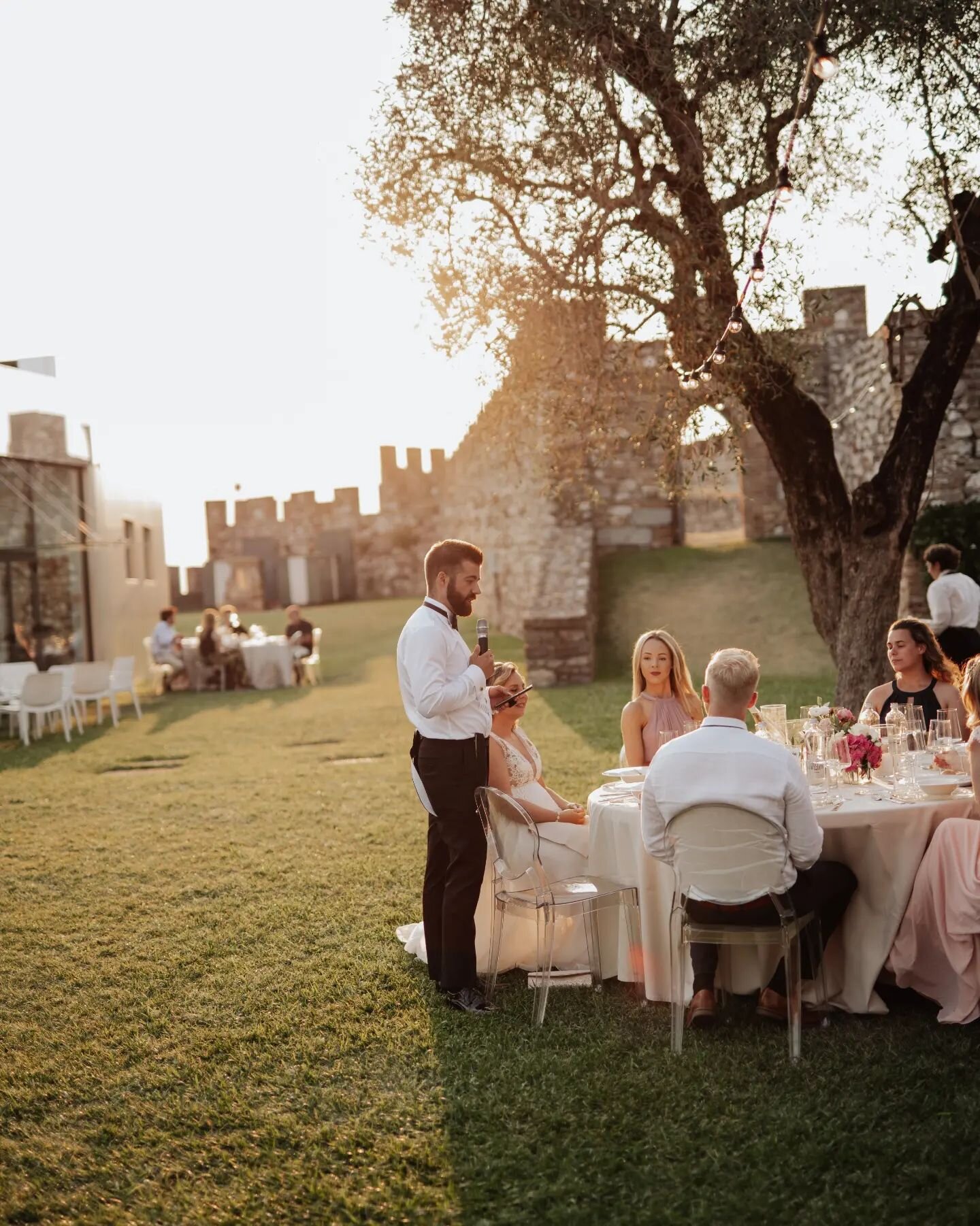 Det lyset som traff oss p&aring; kvelden her ved Rocca di Lonato var helt fantastisk! 🥺🇮🇹