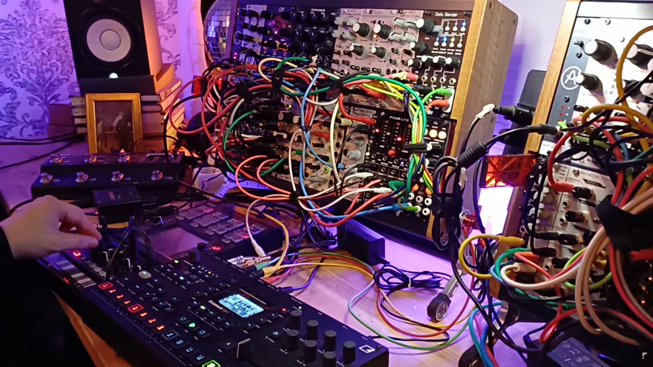 ROMBOID - AEQI - MODULAR TECHNO