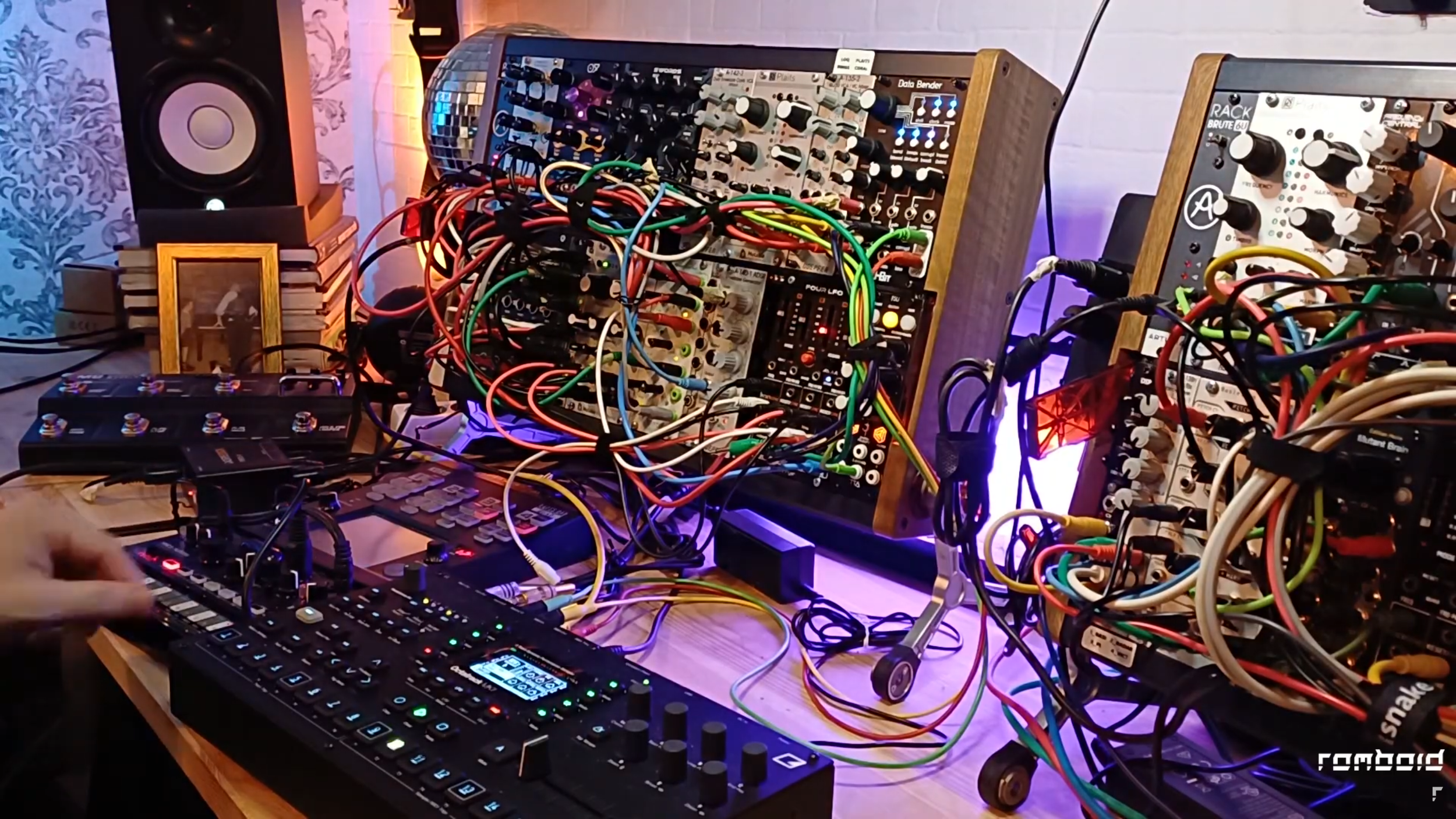 ROMBOID - LIVE MODULAR TECHNO SESSION - PVC TRACKS #1