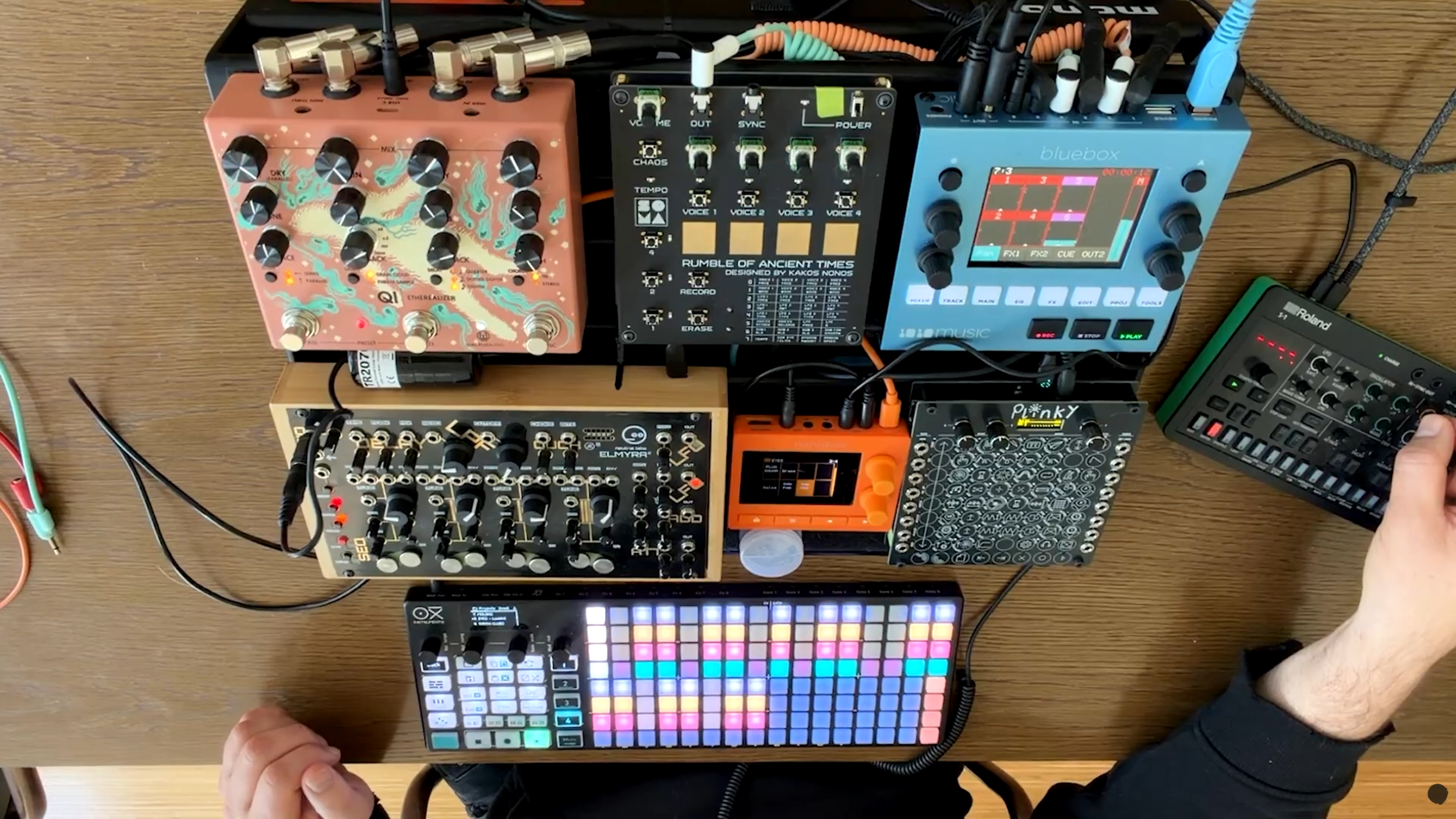 Eyes | Dawless Jam | Roland S-1, Oxi One | 59 Perlen