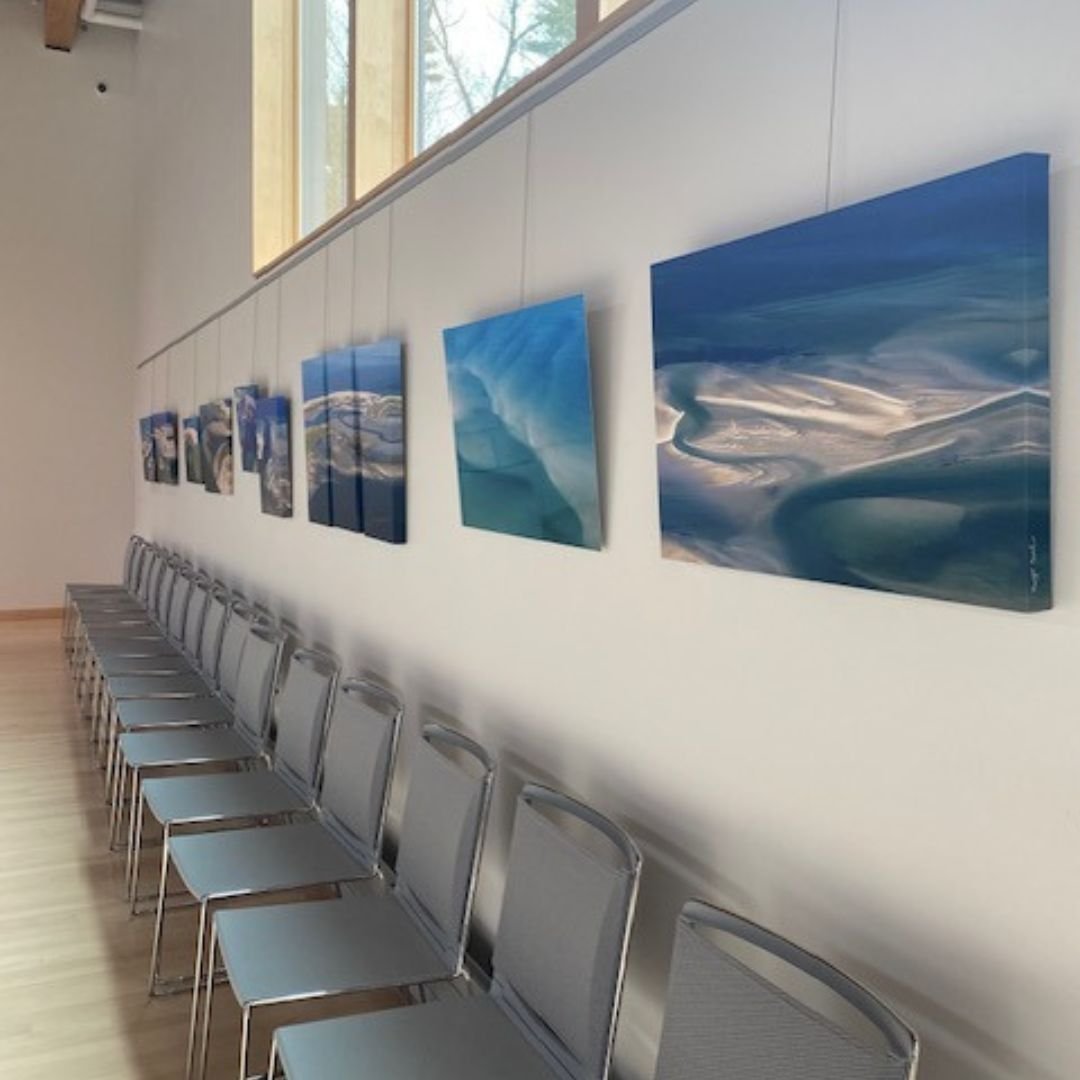 Margot Cheel: Fine Art Aerial Photography - South Shore &amp; Cape Seascapes
Wednesday, May 22nd 6:00&mdash;7:30 PM

Local photographer and Pilot, Margot Cheel invites you to see the world from a unique perspective. For her presentation, she will tak