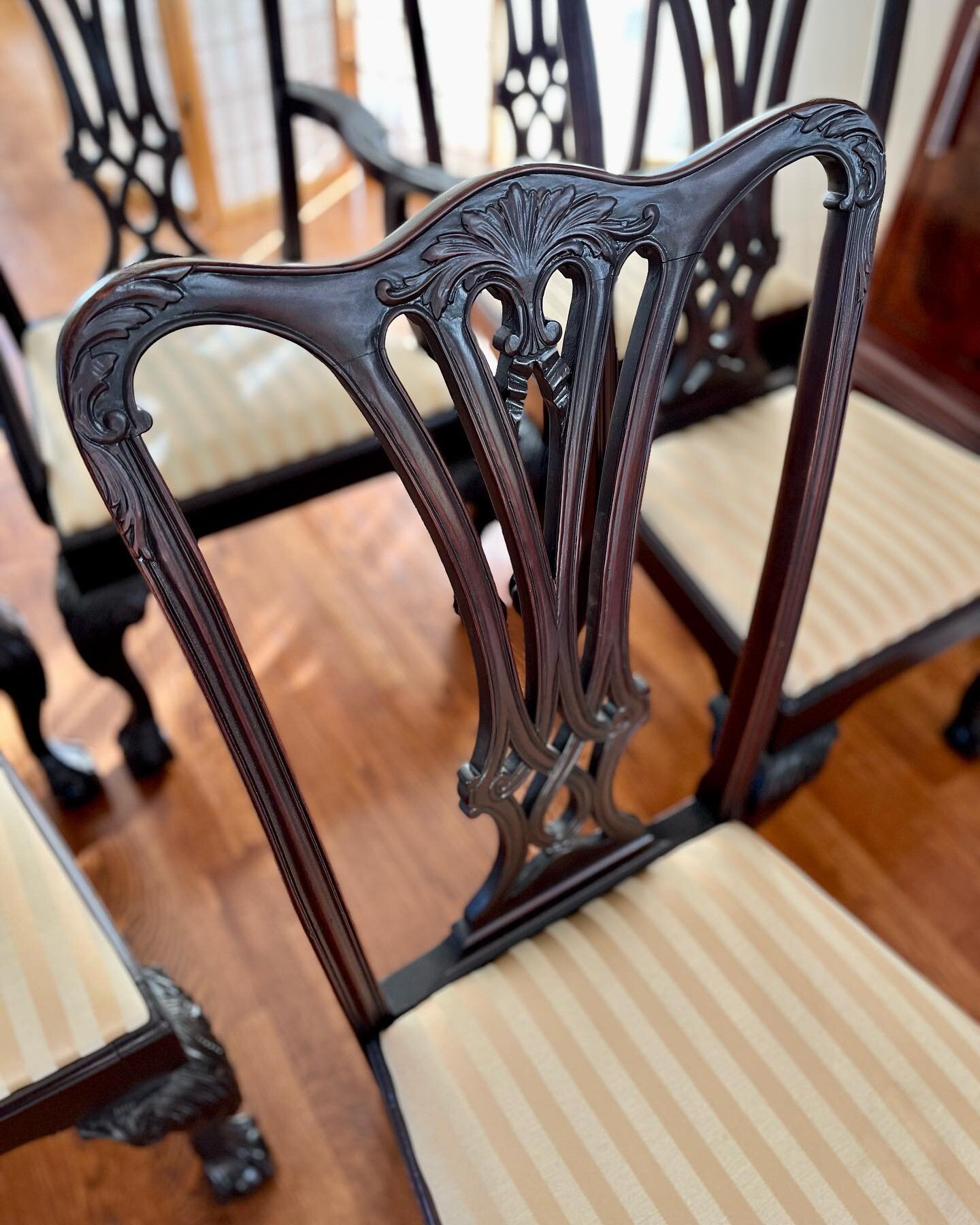 Set of 6 Chippendale style mahogany dining room chairs. I love the lighter look of these chairs - the backs have a sweetheart silhouette with delicately carved ribbons details. 

These chairs are a great choice if you are looking to create a traditio