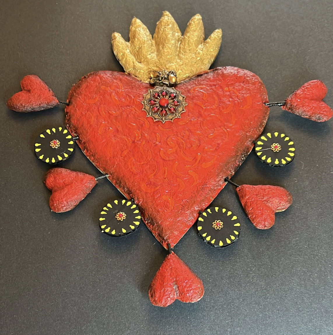 Mexican Art: Frida Kahlo-Inspired Heart 